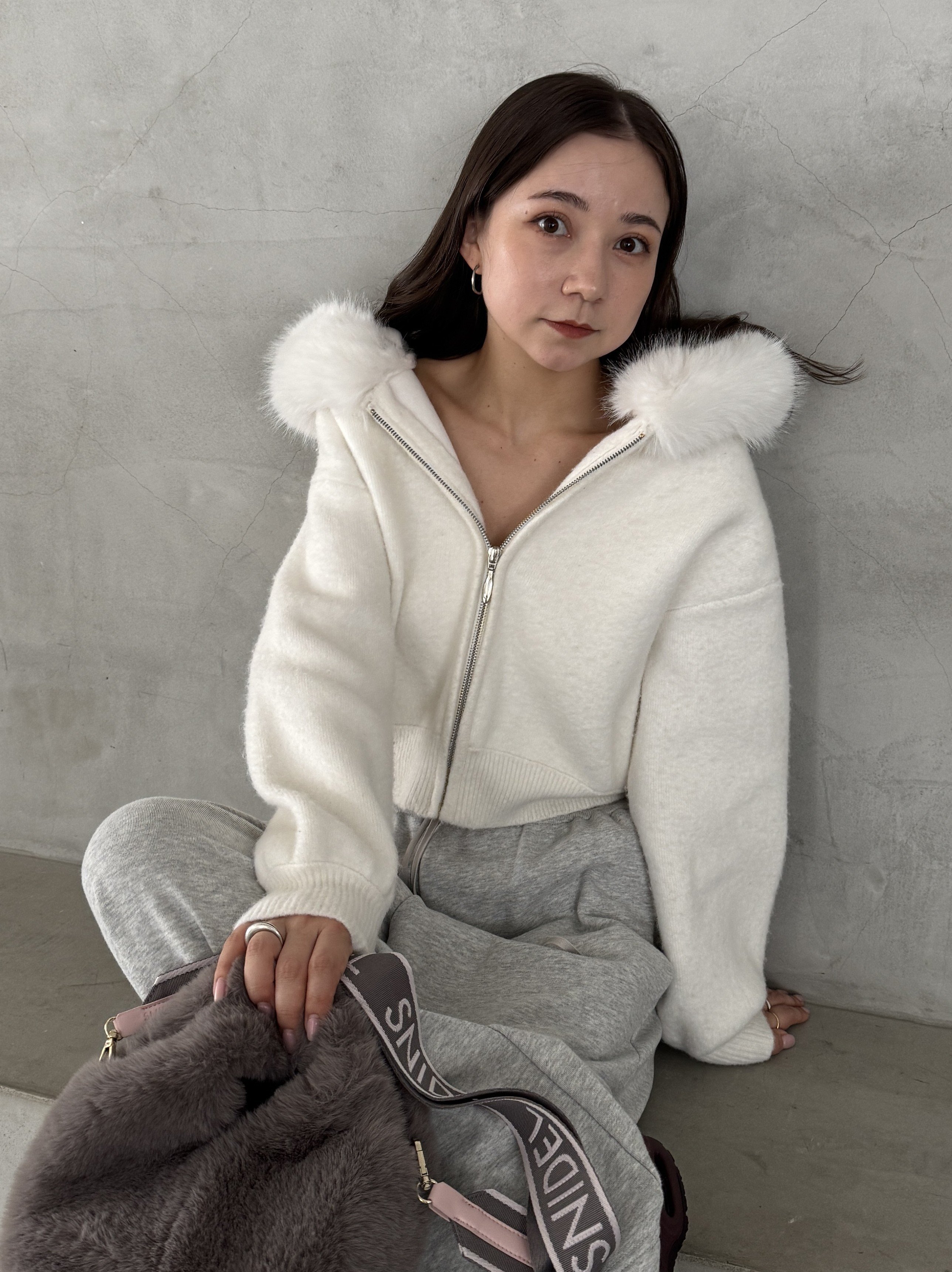 SNIDEL｜Sustainableファー付きニットパーカー | Rakuten Fashion(楽天