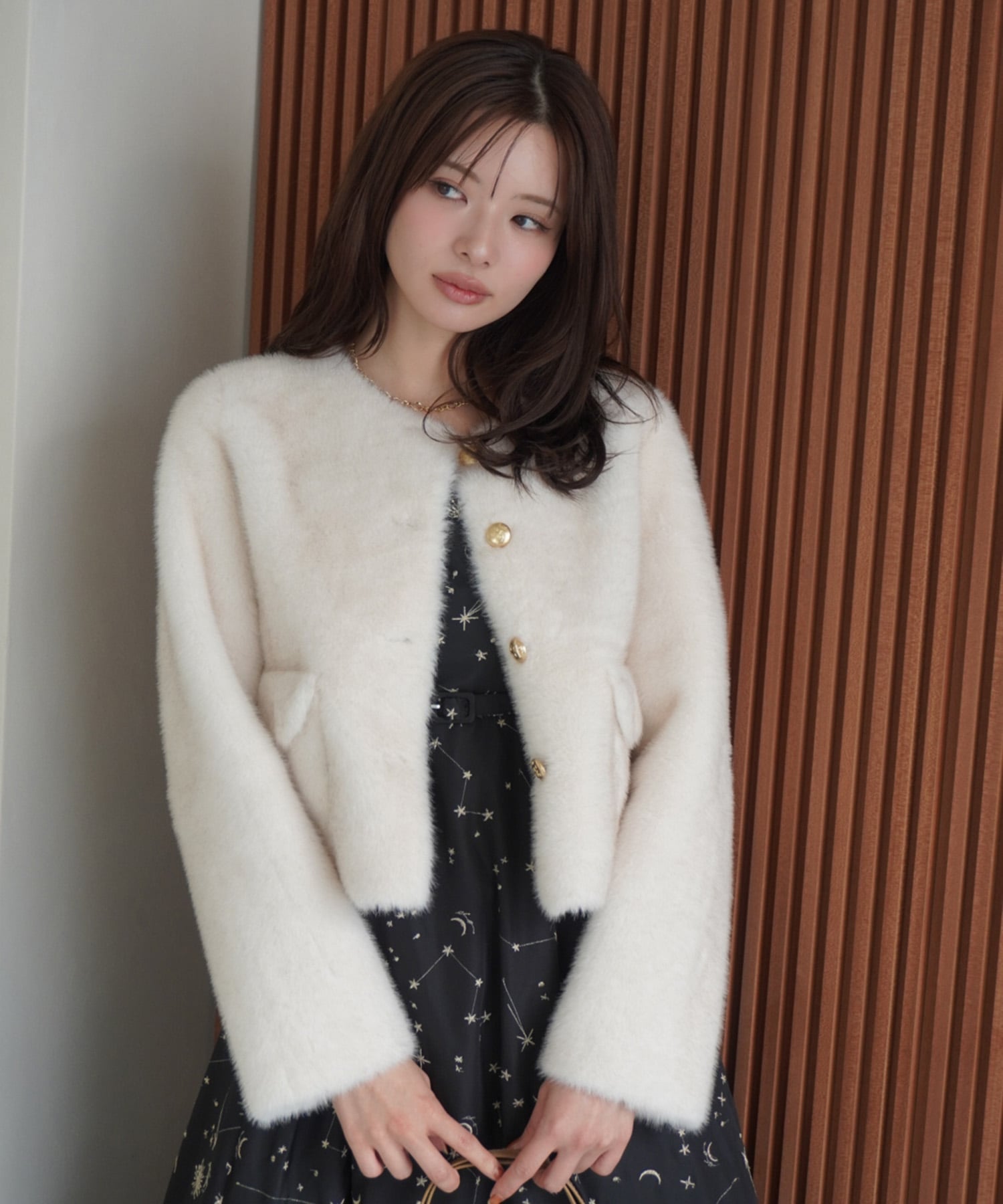 EIMY ISTOIRE｜ゴールドボタンフェイクファージャケット | Rakuten