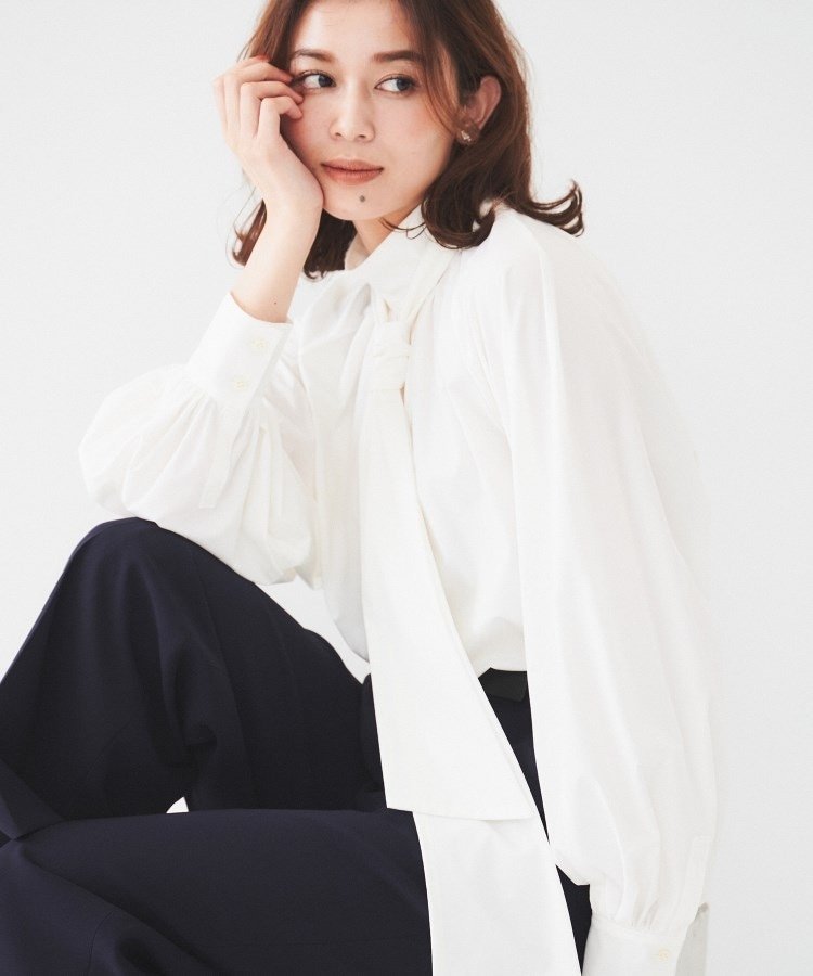 UNTITLED｜【通勤】ボウタイ付スタンドネック ボリュームブラウス