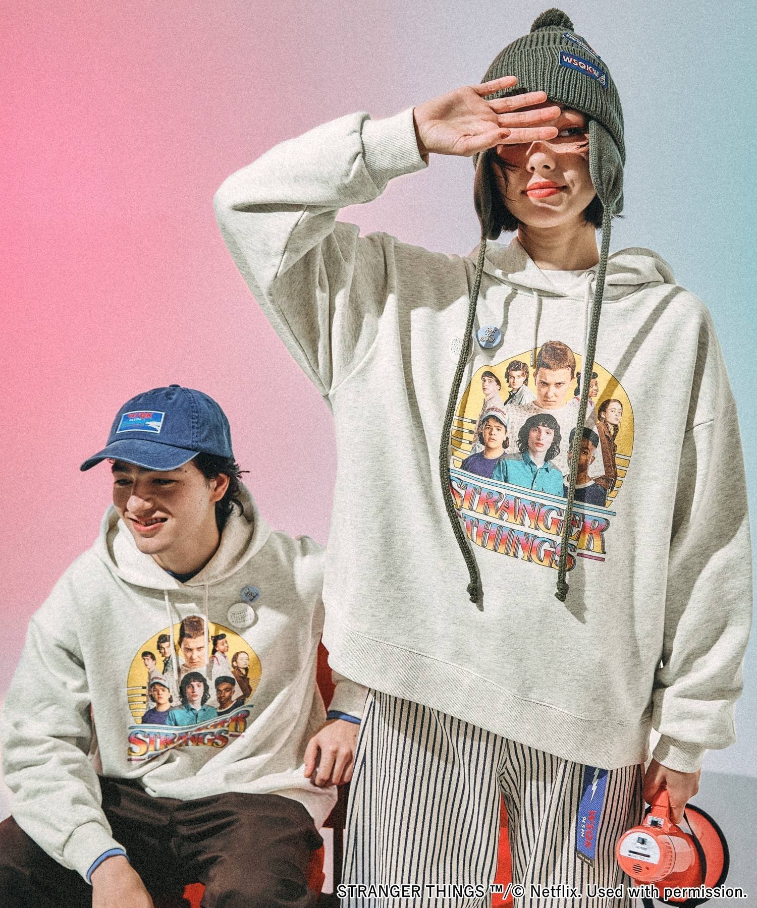 niko and ｜【STRANGER THINGS】コラボ 缶バッチ付きパーカー