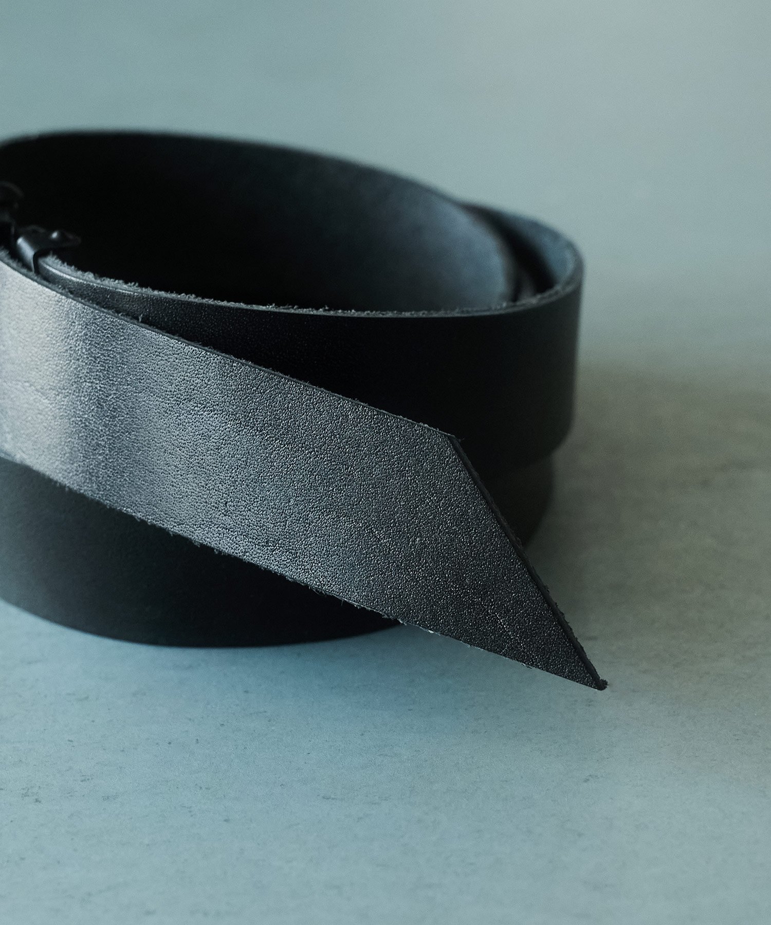 NUMBER (N)INE｜栃木レザー ガチャ ベルト | Rakuten Fashion(楽天