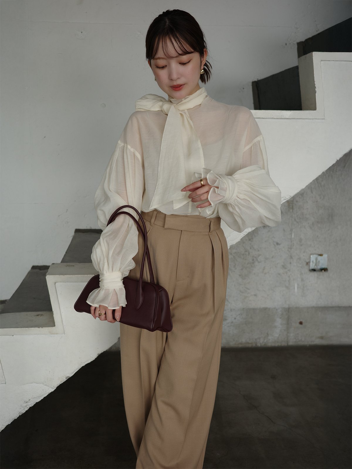 anuans｜ハイネックシアーボウタイブラウス | Rakuten Fashion(楽天