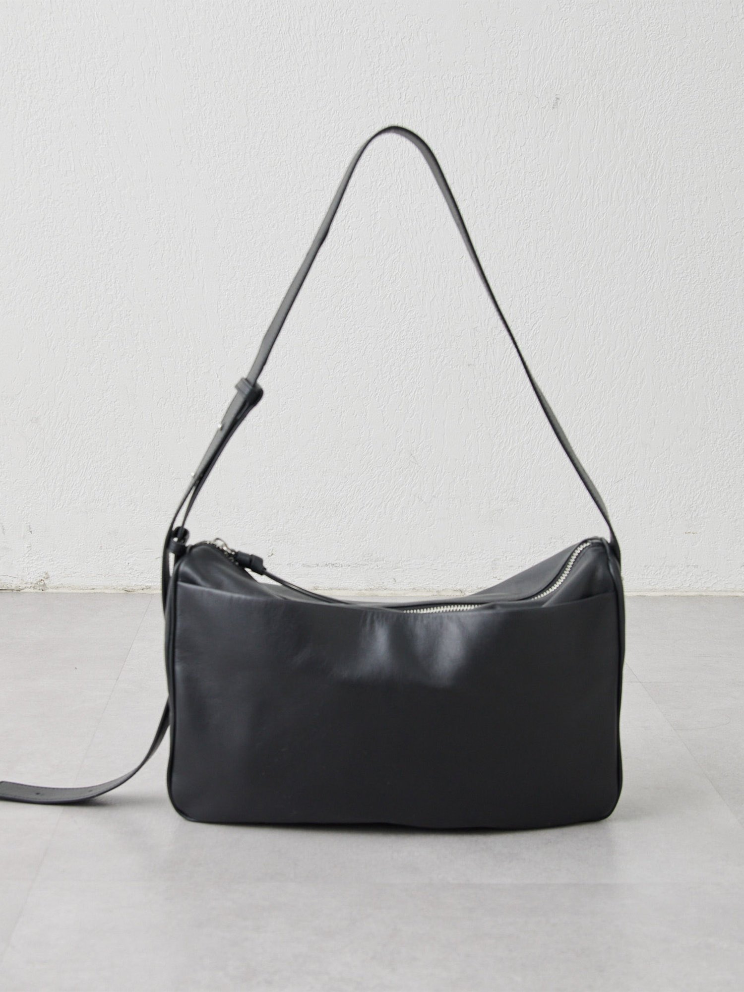 GALLARDAGALANTE｜【2.718】ソフトスクエアショルダーバッグ | Rakuten