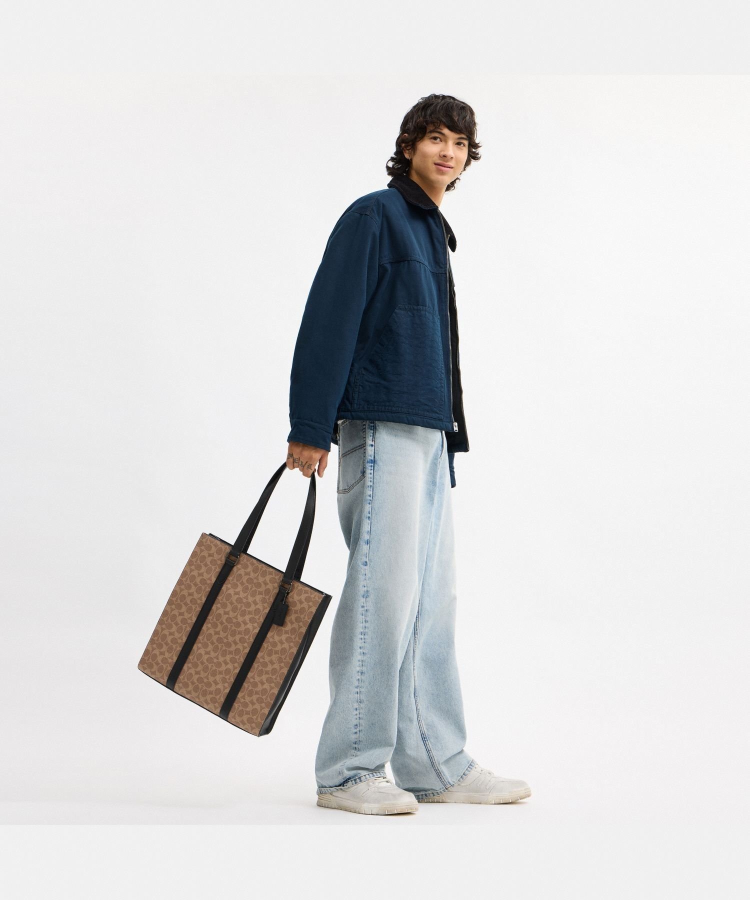 COACH OUTLET｜【公式】グラハム トート バッグ・シグネチャー