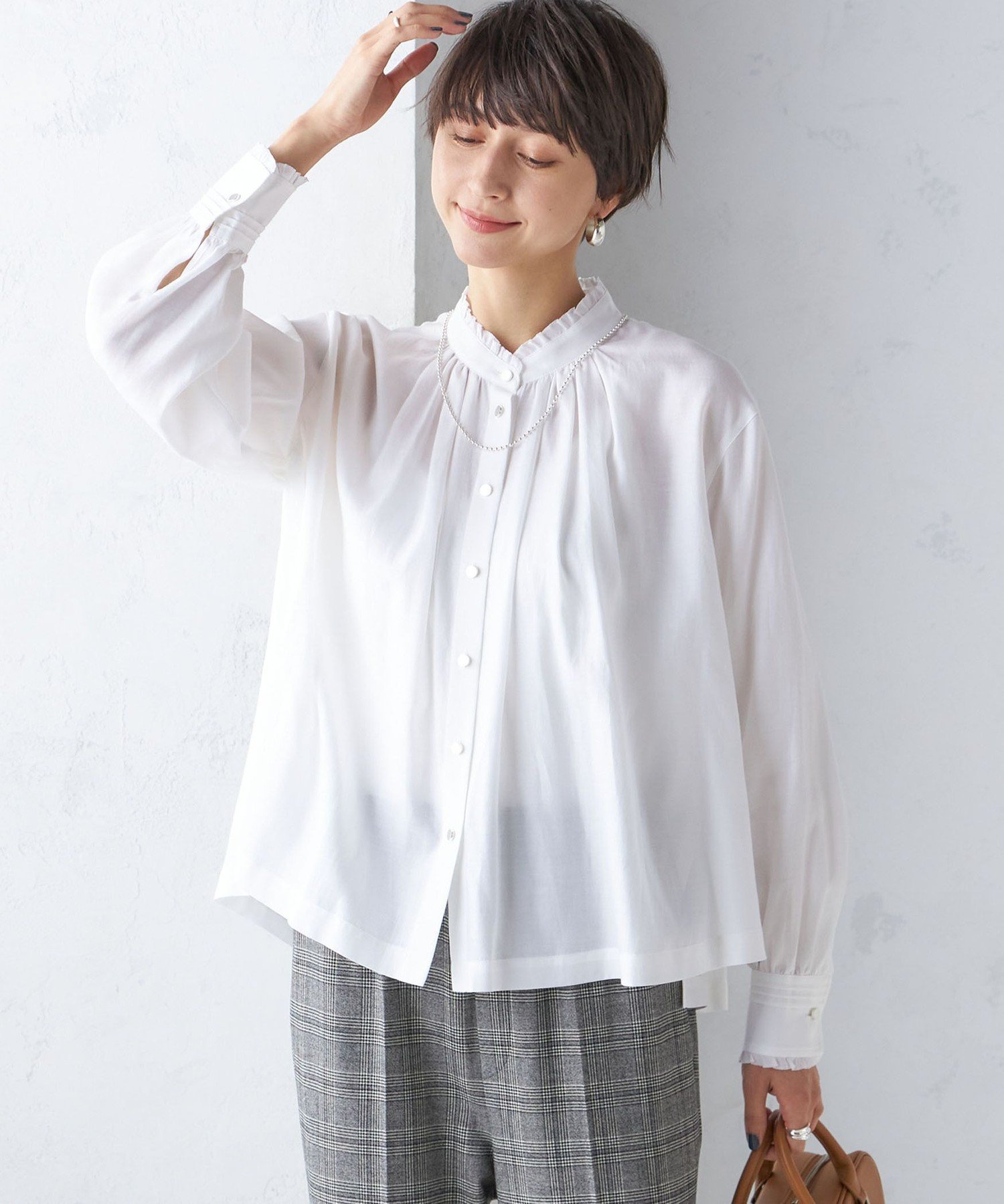 ポンチギャザーフリルフレンチカットソー ホワイト 4月前半に1番売れたアイテムは？@大丸東京店 | mid staff blog