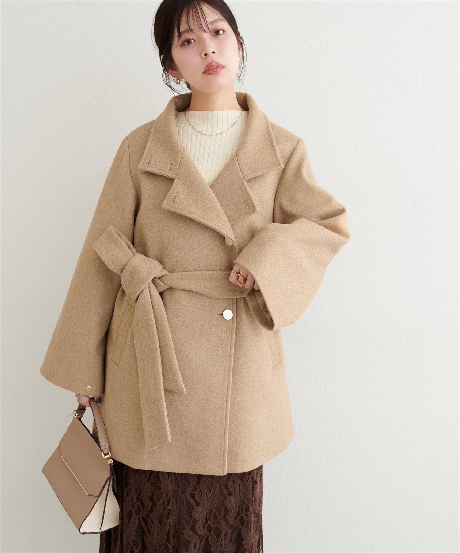 【新品タグ付】ナチュラルクチュール　ako スタンドカラーミドル丈コート natural couture｜<ako>スタンドカラーミドル丈コート | Rakuten