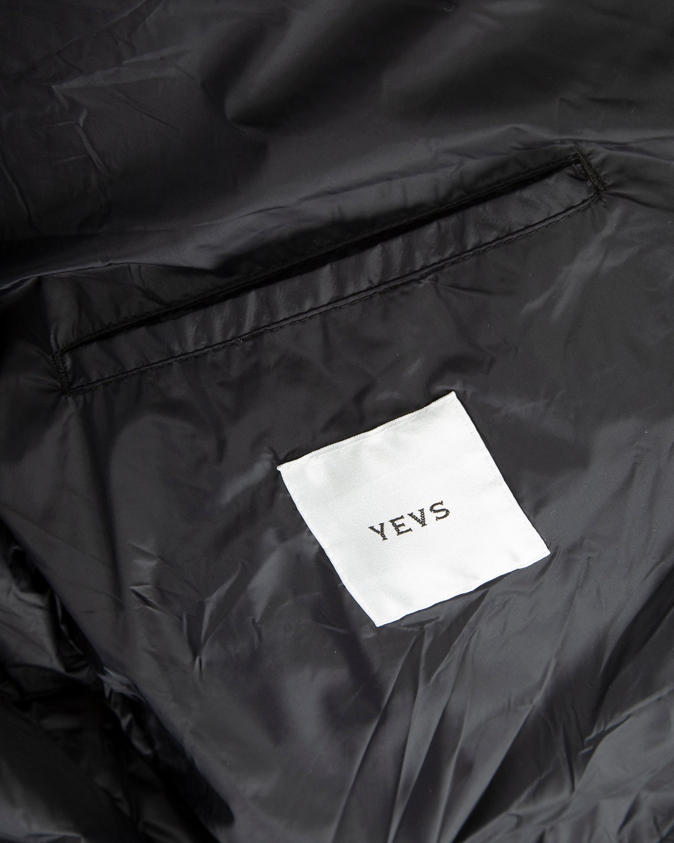 YEVS｜スタンドカラーステッチレスダウンジャケット | Rakuten Fashion