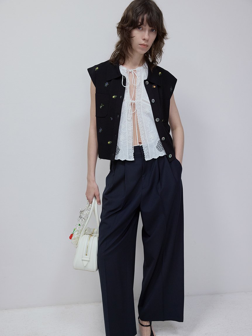 FRAY I.D｜フルーツ刺繍ポロカラーノースリニットジレ/接触冷感