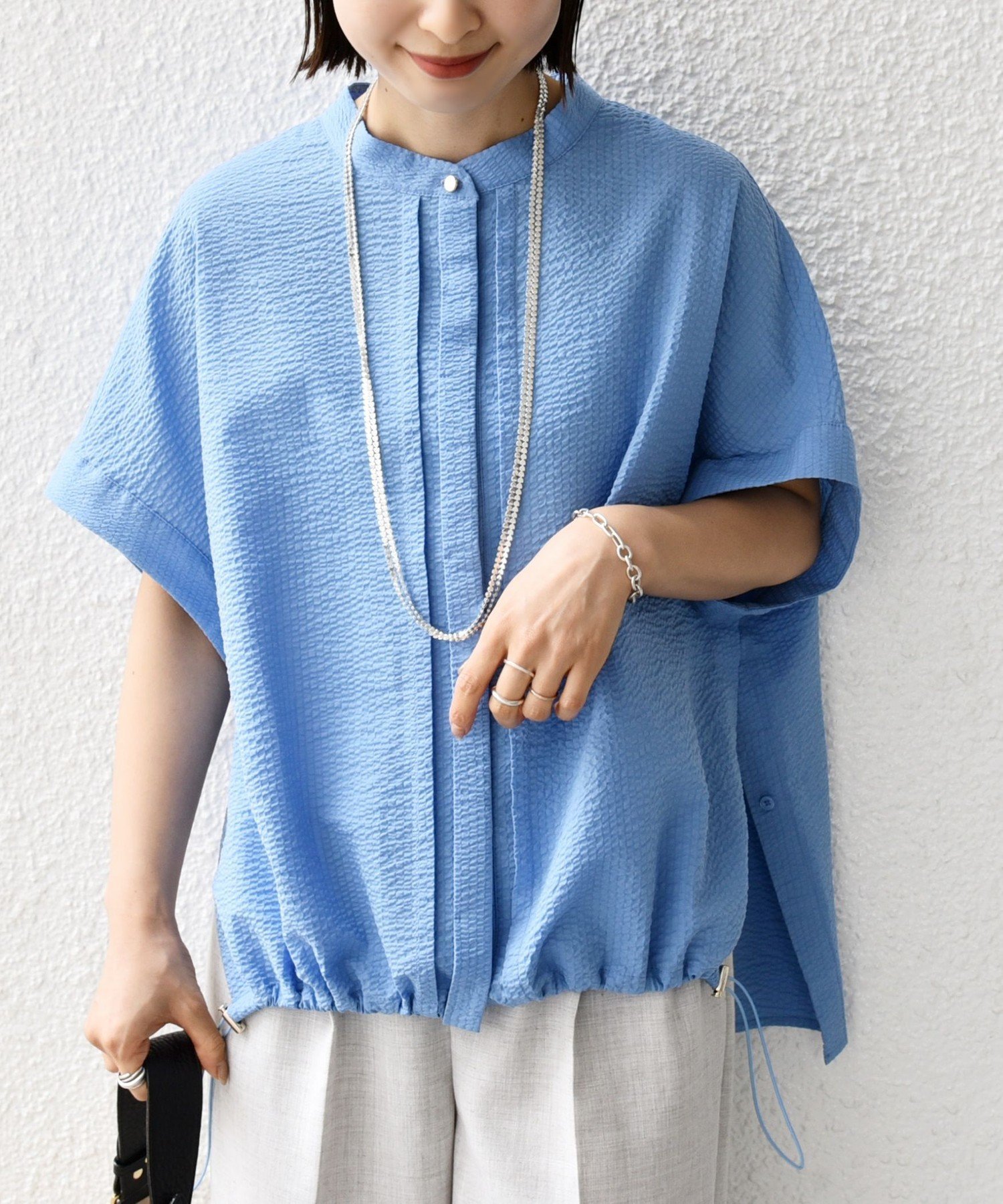 新品タグ付き〈手洗い可能〉サッカー 裾 ドロスト ドルマン ブラウス 2 手洗い可能〉サッカー 裾 ドロスト ドルマン ブラウス 2｜ SHIPS 公式