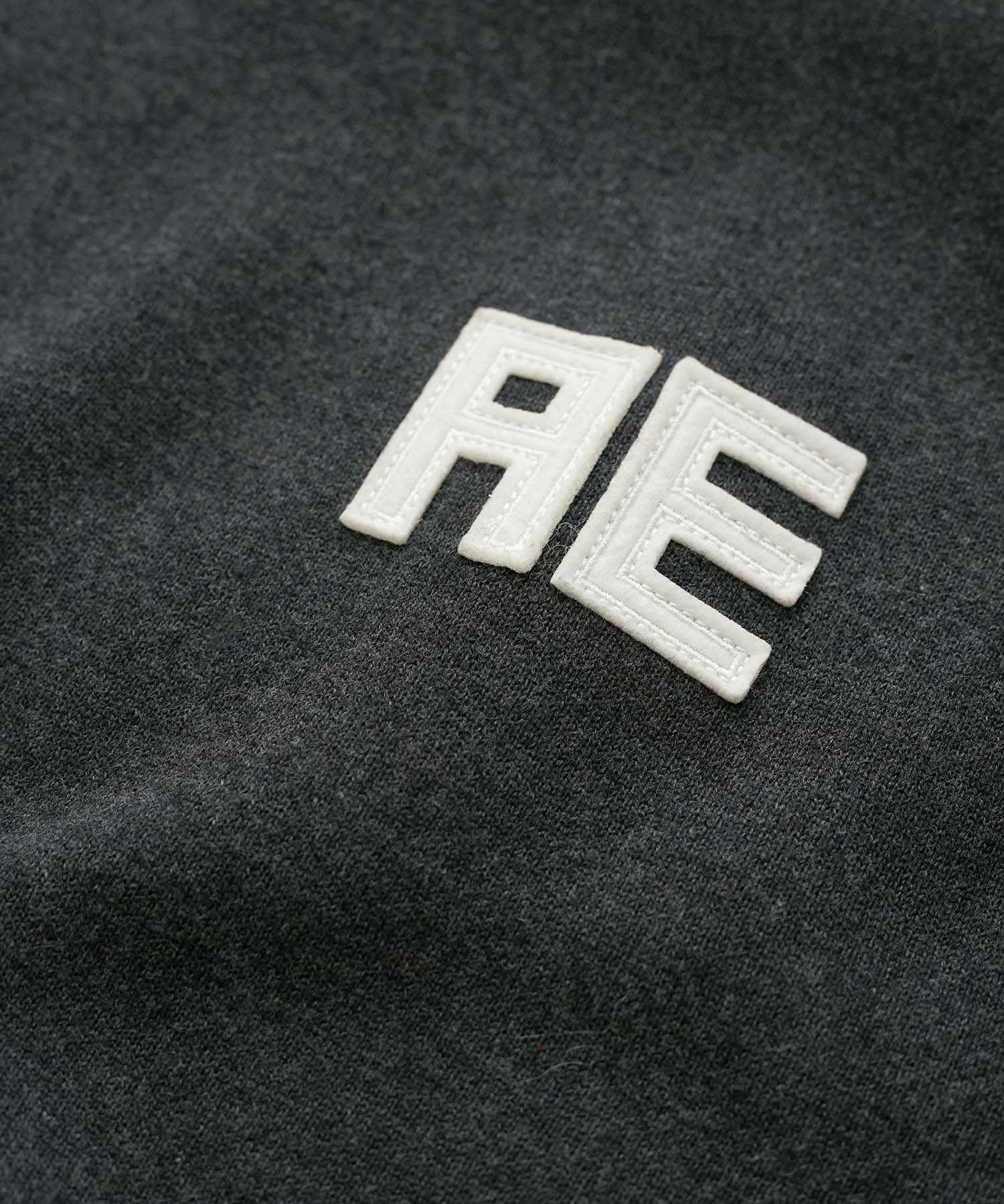 ADAM ET ROPE'｜【サステナブル・洗える】フェルト刺しゅうニットプル