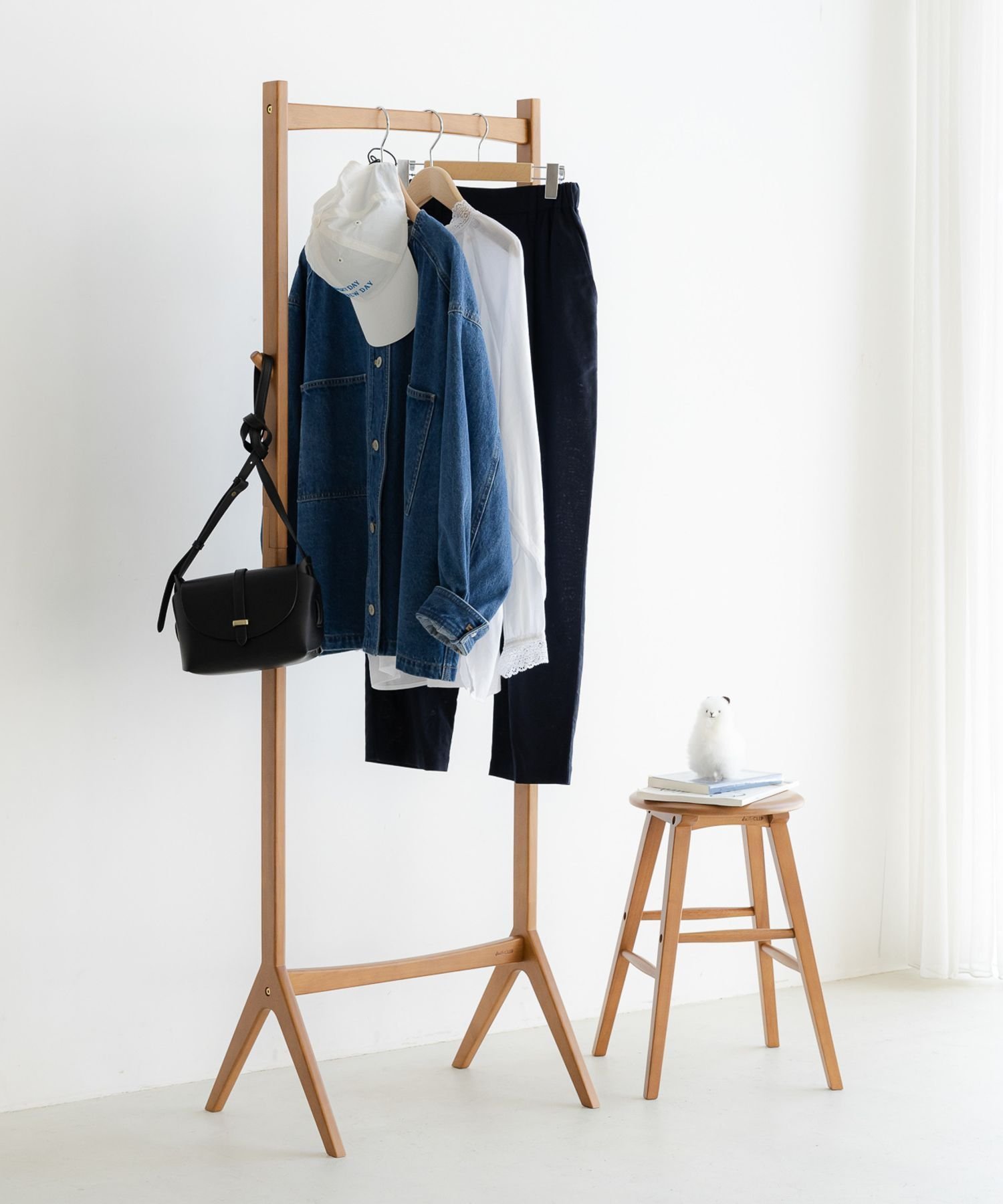 studio CLIP｜【daily CLIP】無垢のラウンドスツール | Rakuten