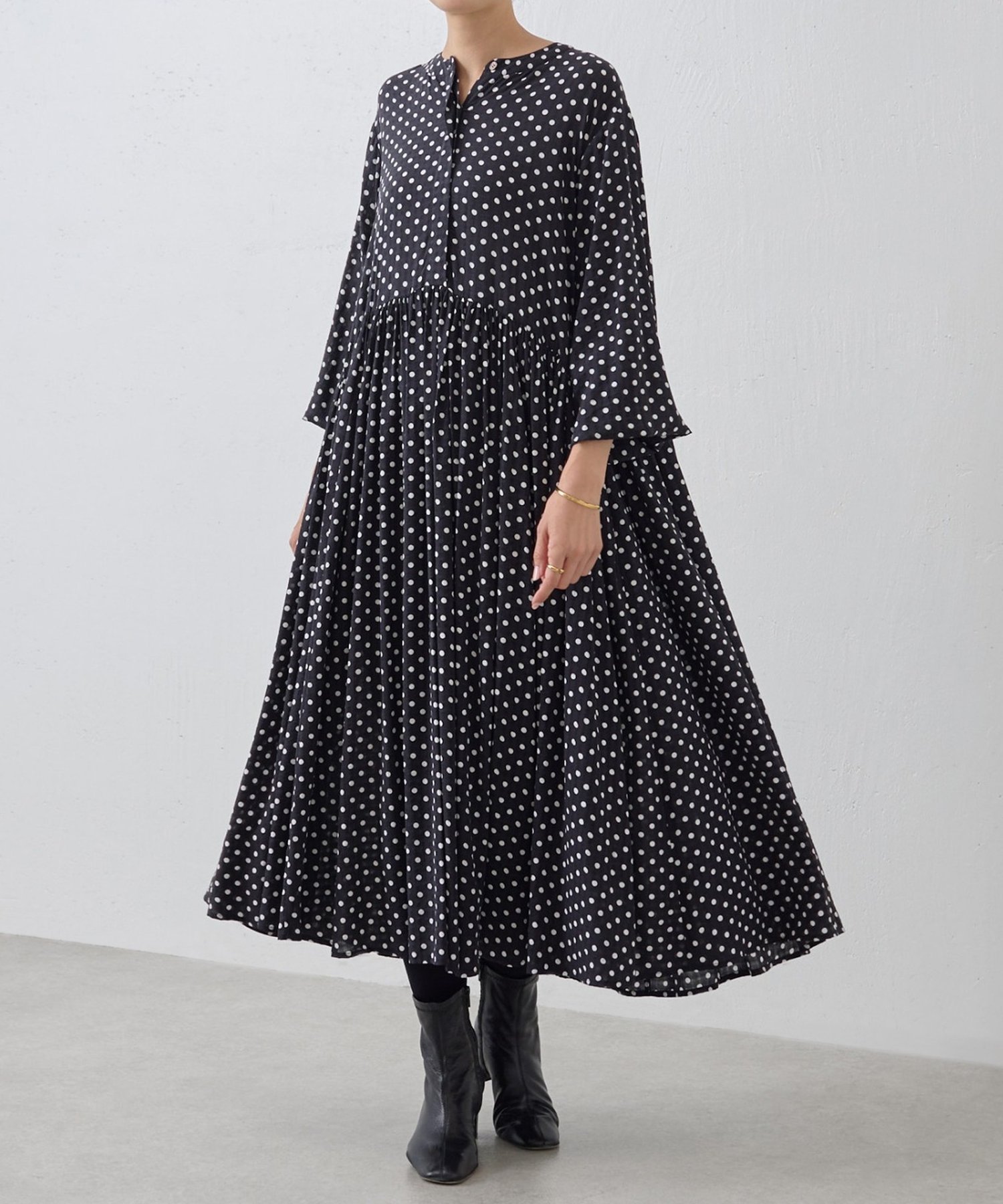 BEARDSLEY｜ドットギャザーワンピース | Rakuten Fashion(楽天