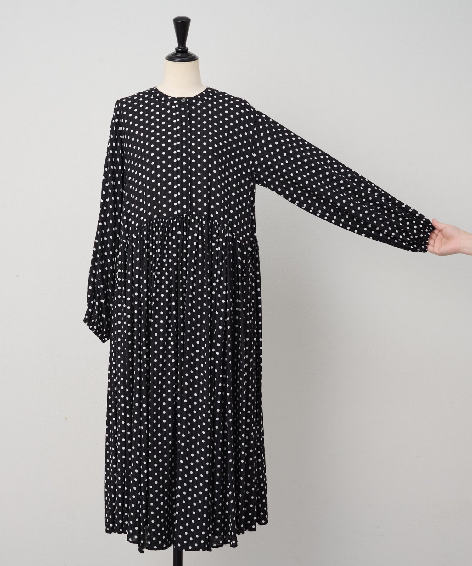 BEARDSLEY｜ドットギャザーワンピース | Rakuten Fashion(楽天