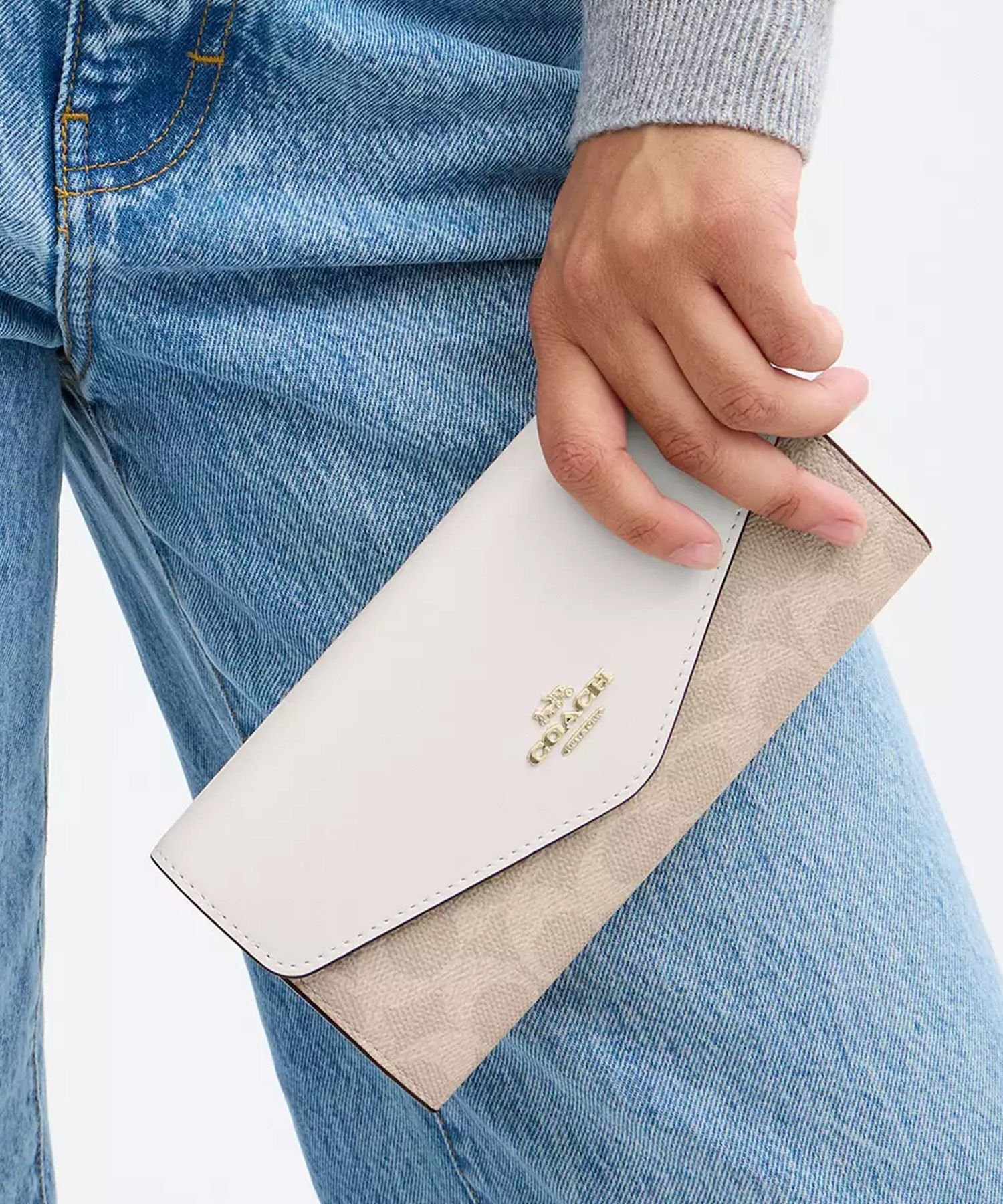 COACH OUTLET｜【公式】エンベロープ ウォレット・シグネチャー
