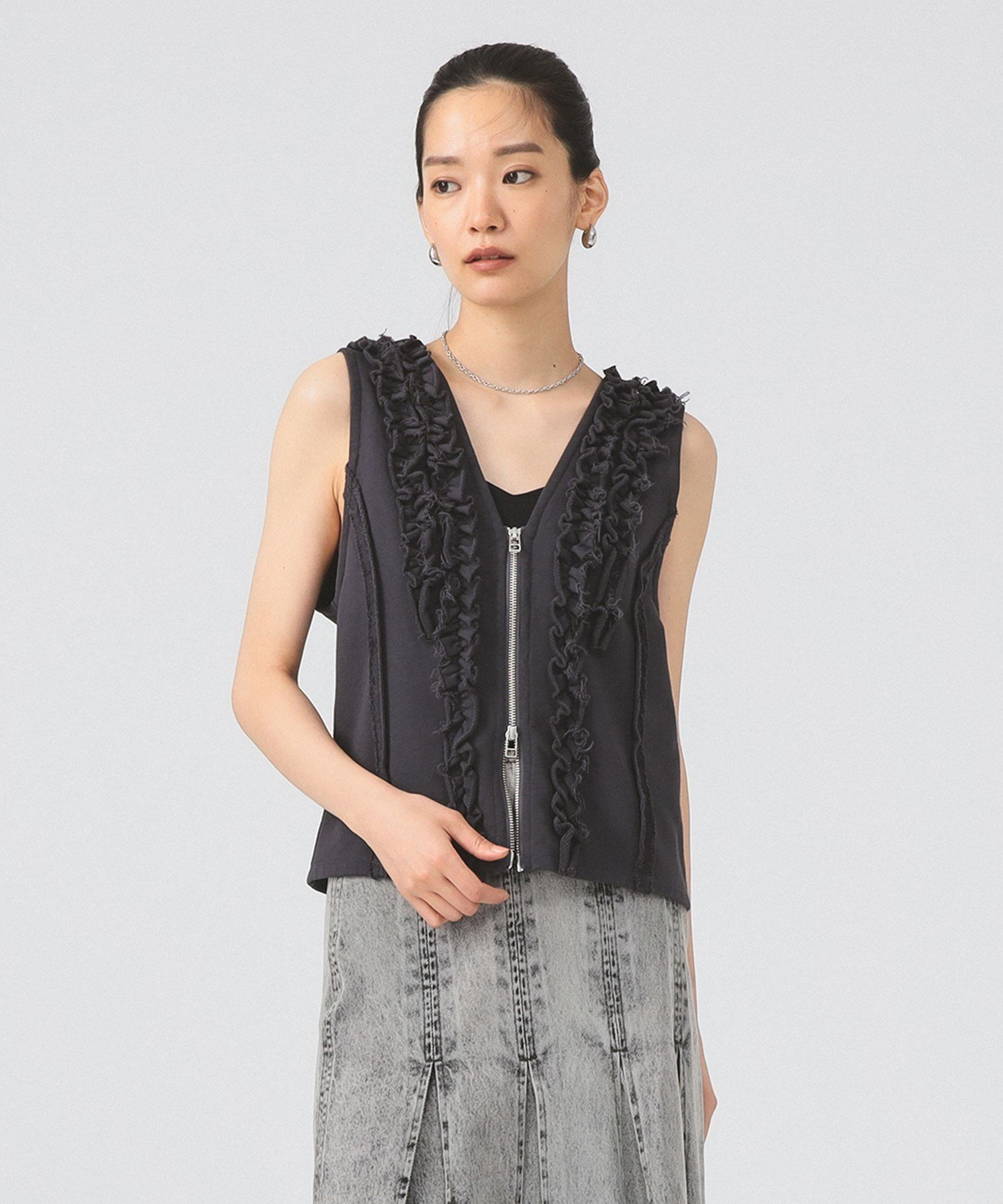 BEAMS WOMEN｜フリルブレード ウラケ ベスト 25AW | Rakuten Fashion