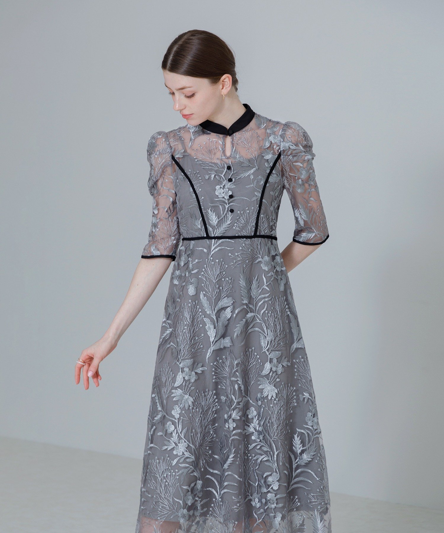 Leja｜LEJA-花柄刺繍レースチュールパフスリーブAラインワンピース