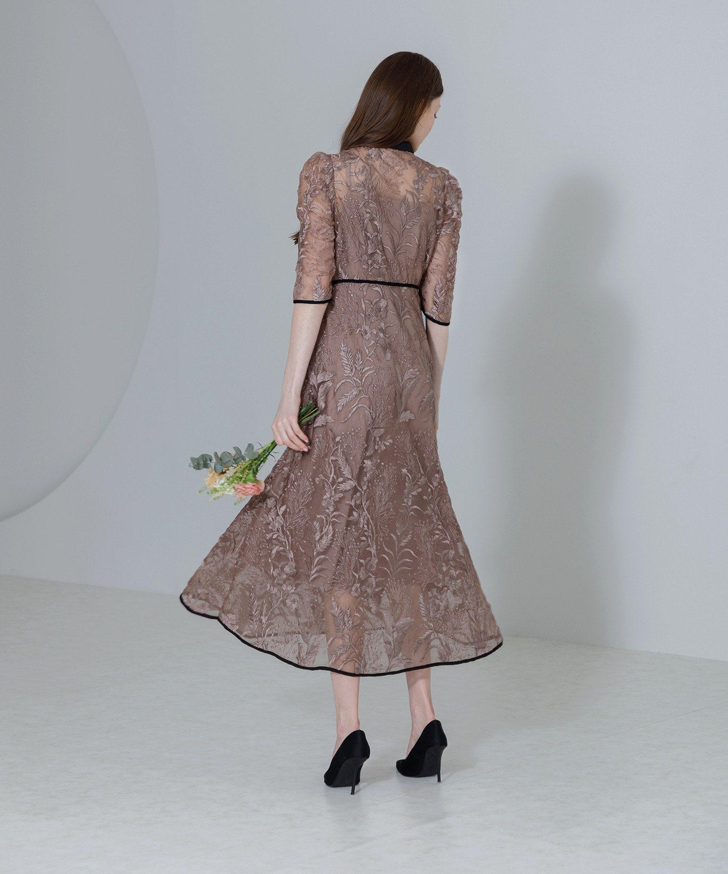 Leja｜LEJA-花柄刺繍レースチュールパフスリーブAラインワンピース