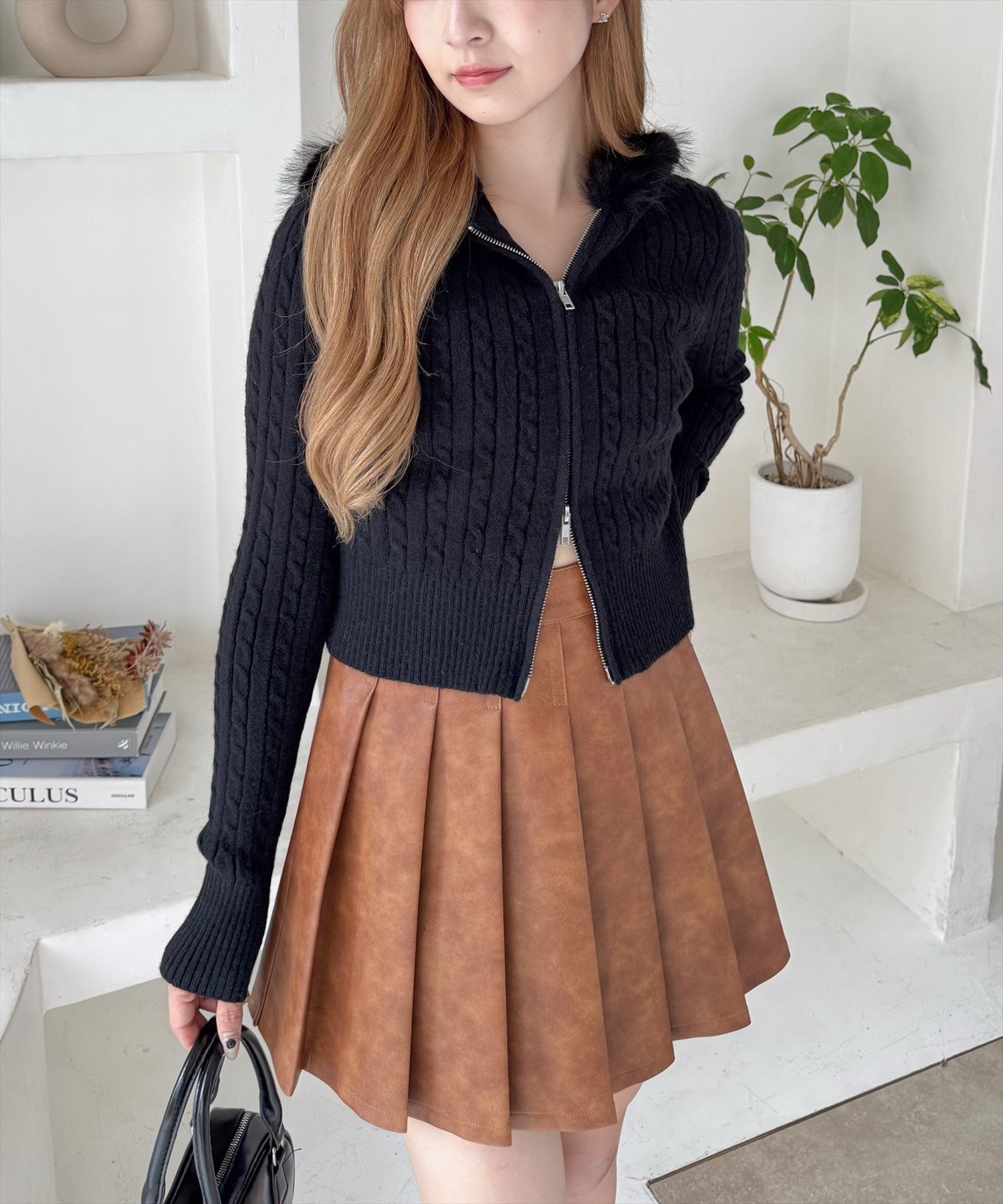 clear｜ダブルジップケーブル編みファーフードニットトップス［着回し