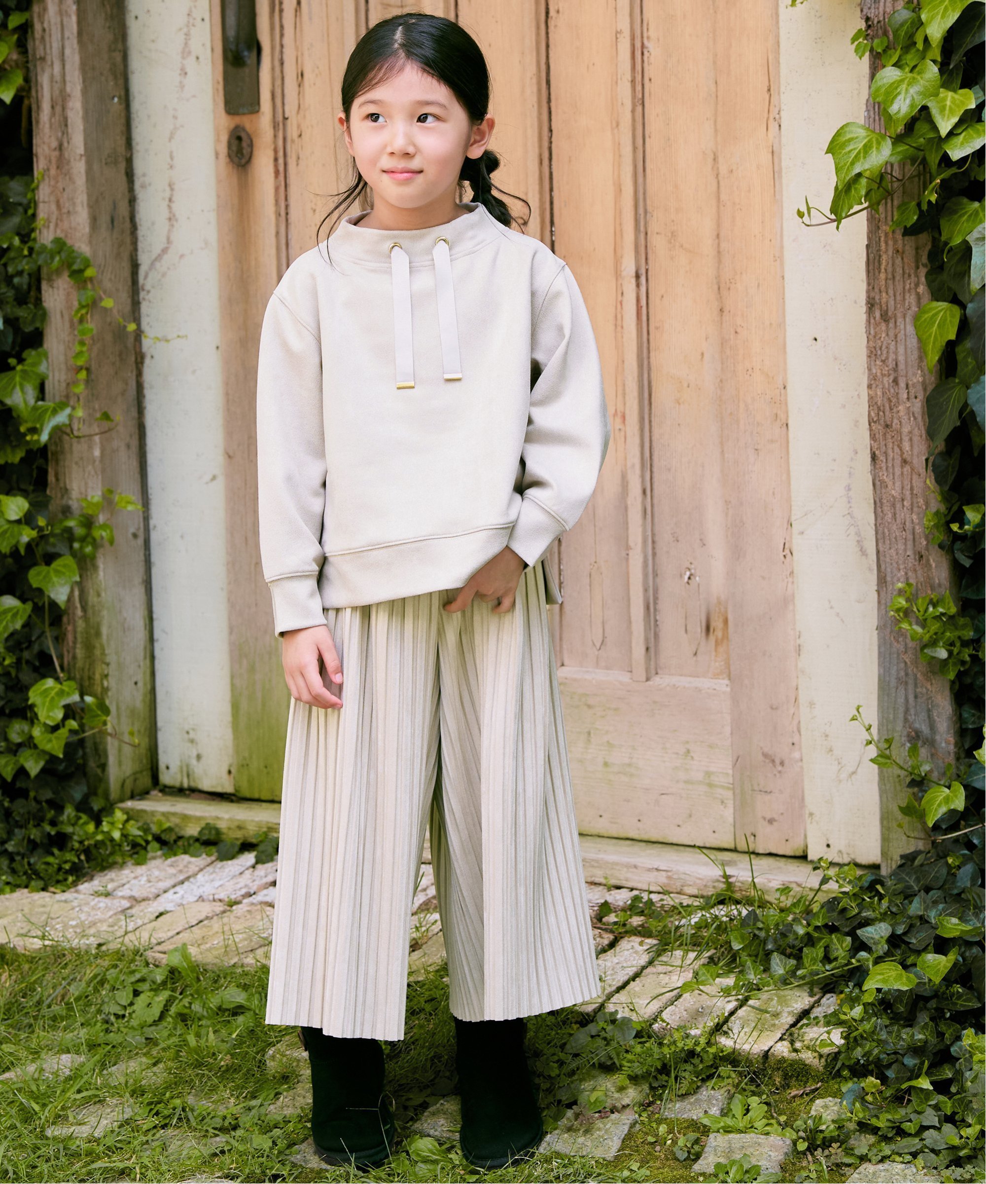 ikka｜【親子コーデ】スエード風プリーツパンツ(120~160cm) | Rakuten