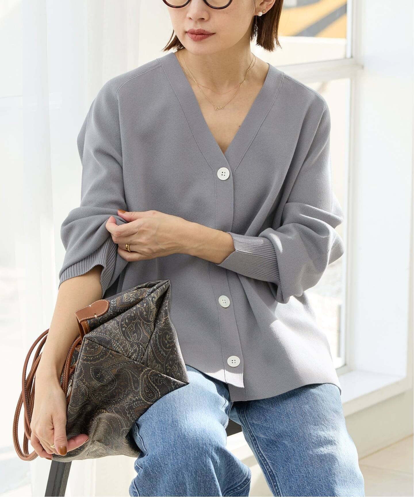 IENA｜《新色/追加》ファインコットンスムースVネックカーディガン