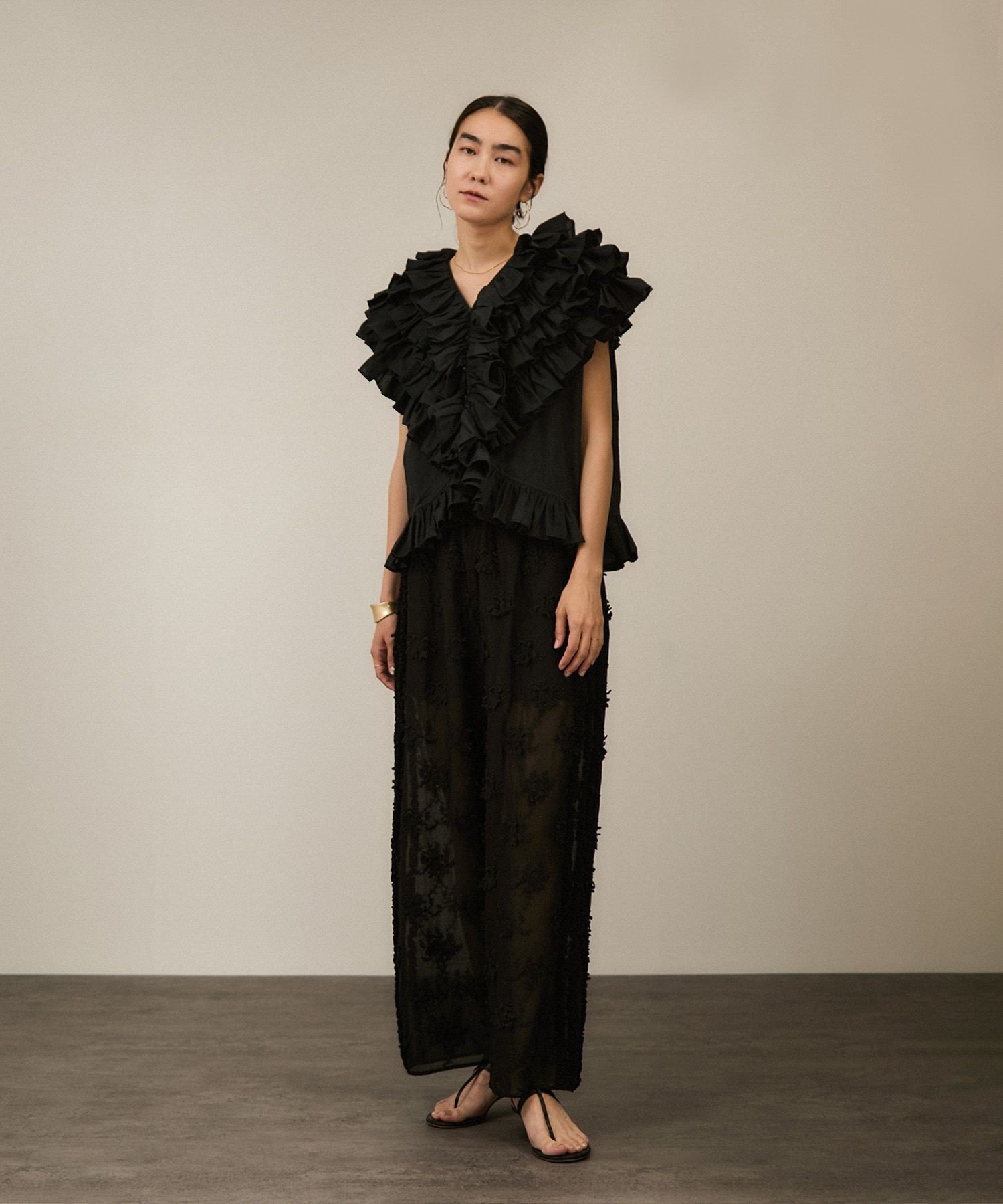 SALON adam et rope'｜【crinkle crinkle crinkle】別注フリルポンチョ