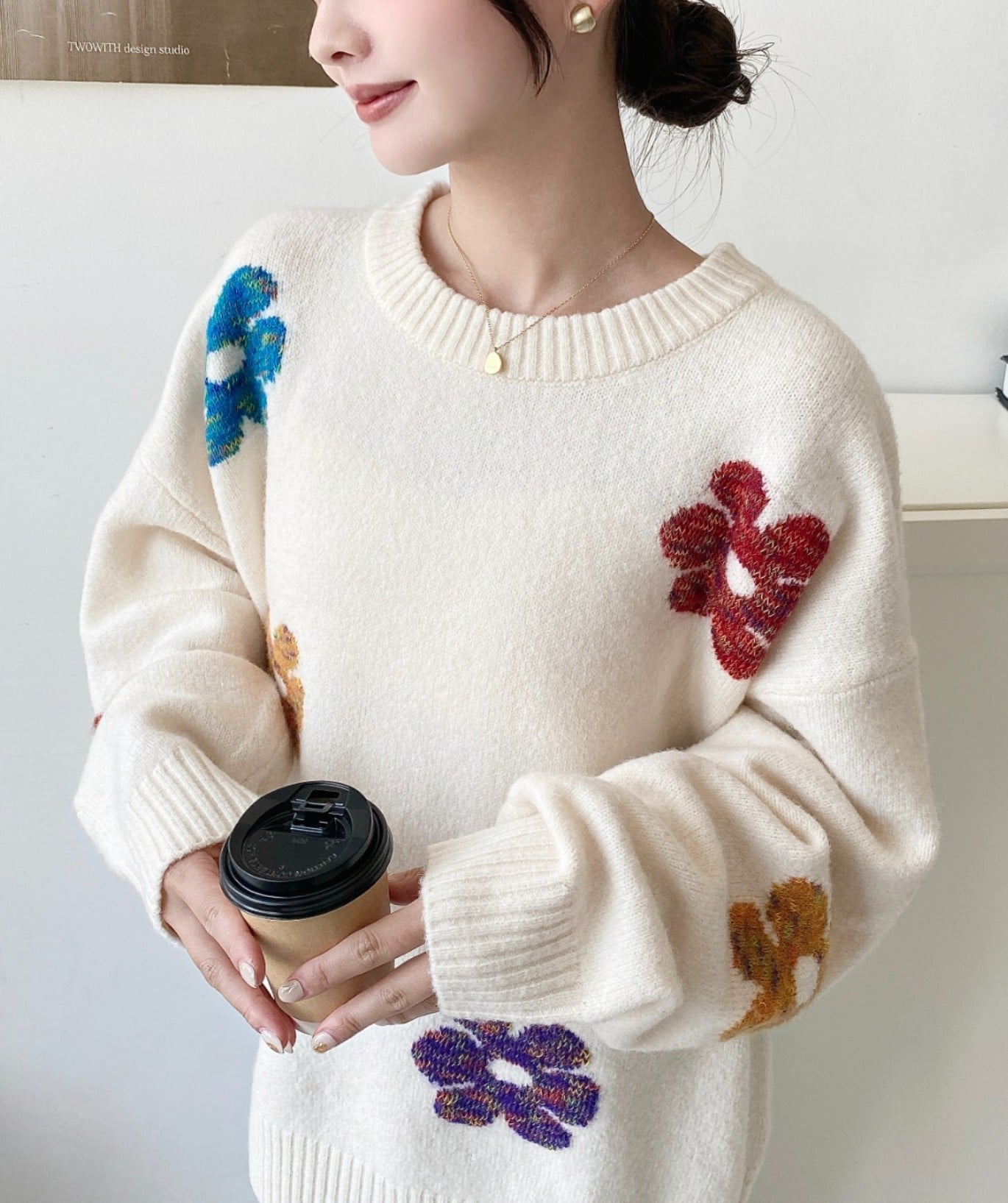 moment+｜6G ミックスカラーフラワージャガードニットプルオーバー