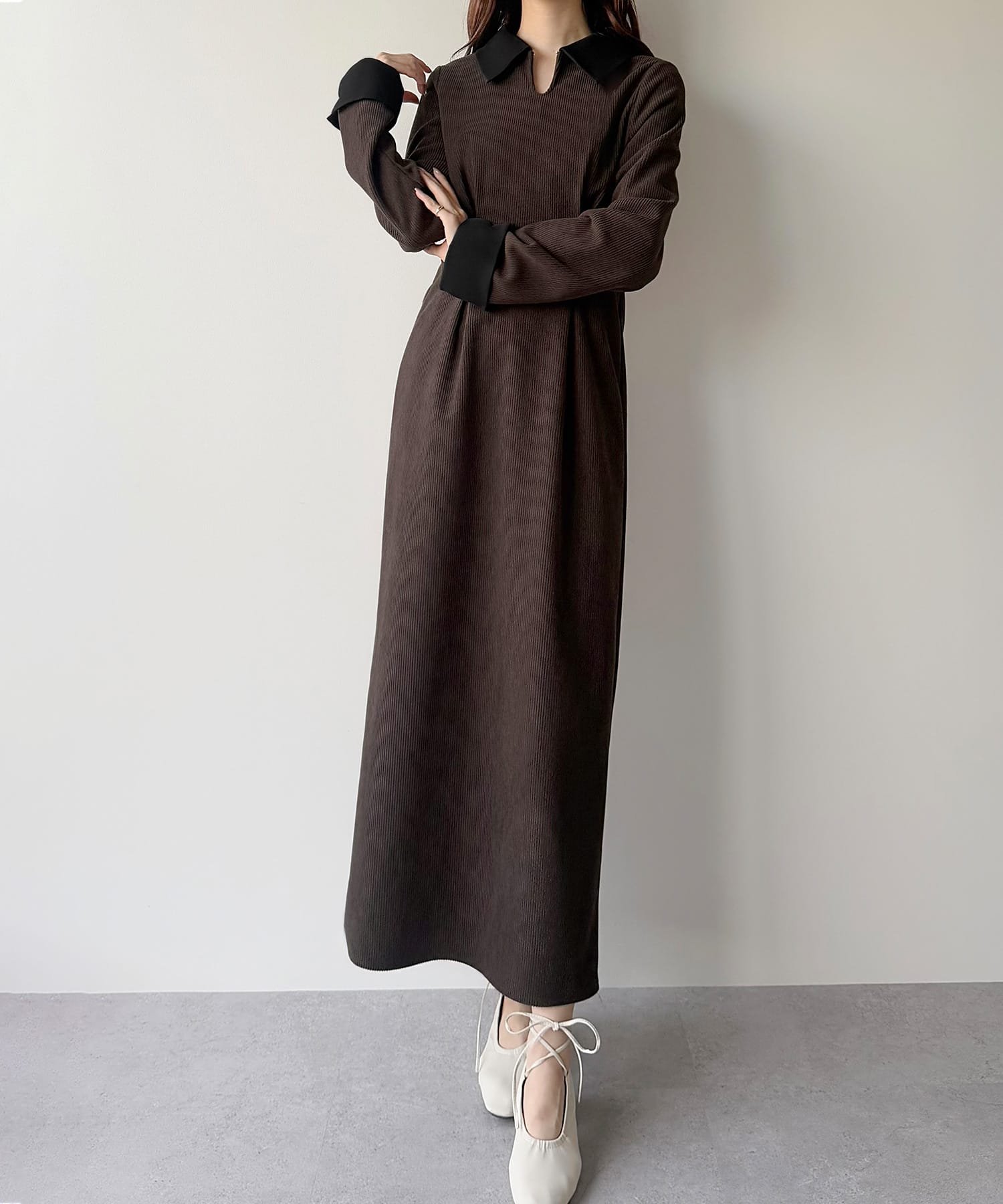 JUNOAH｜バイカラーコーデュロイタイトワンピース | Rakuten Fashion