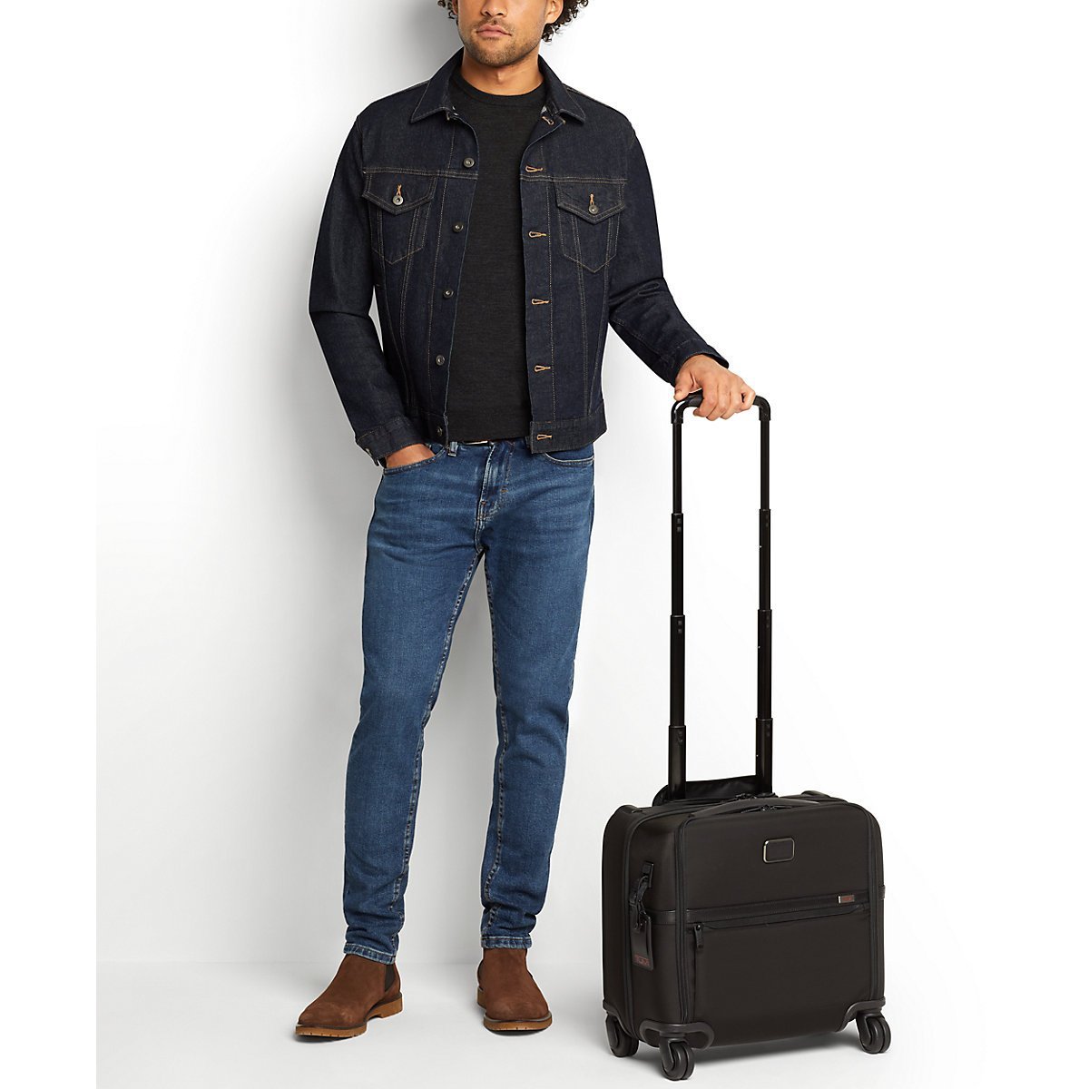 TUMI｜TUMI 公式 機内持ち込み TUMI ALPHA コンパクト・4ウィール