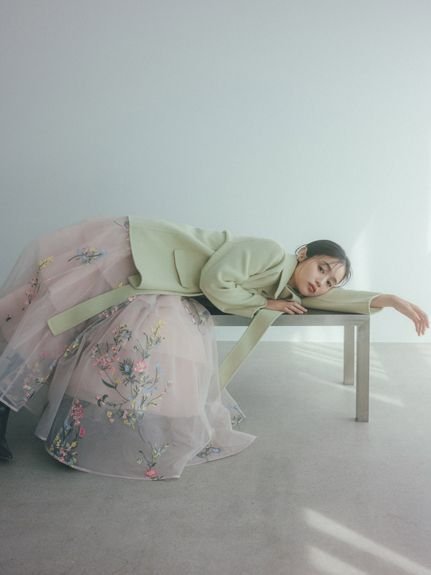 SNIDEL｜エンブロイダリーチュールドレス【カンヘウォン着用