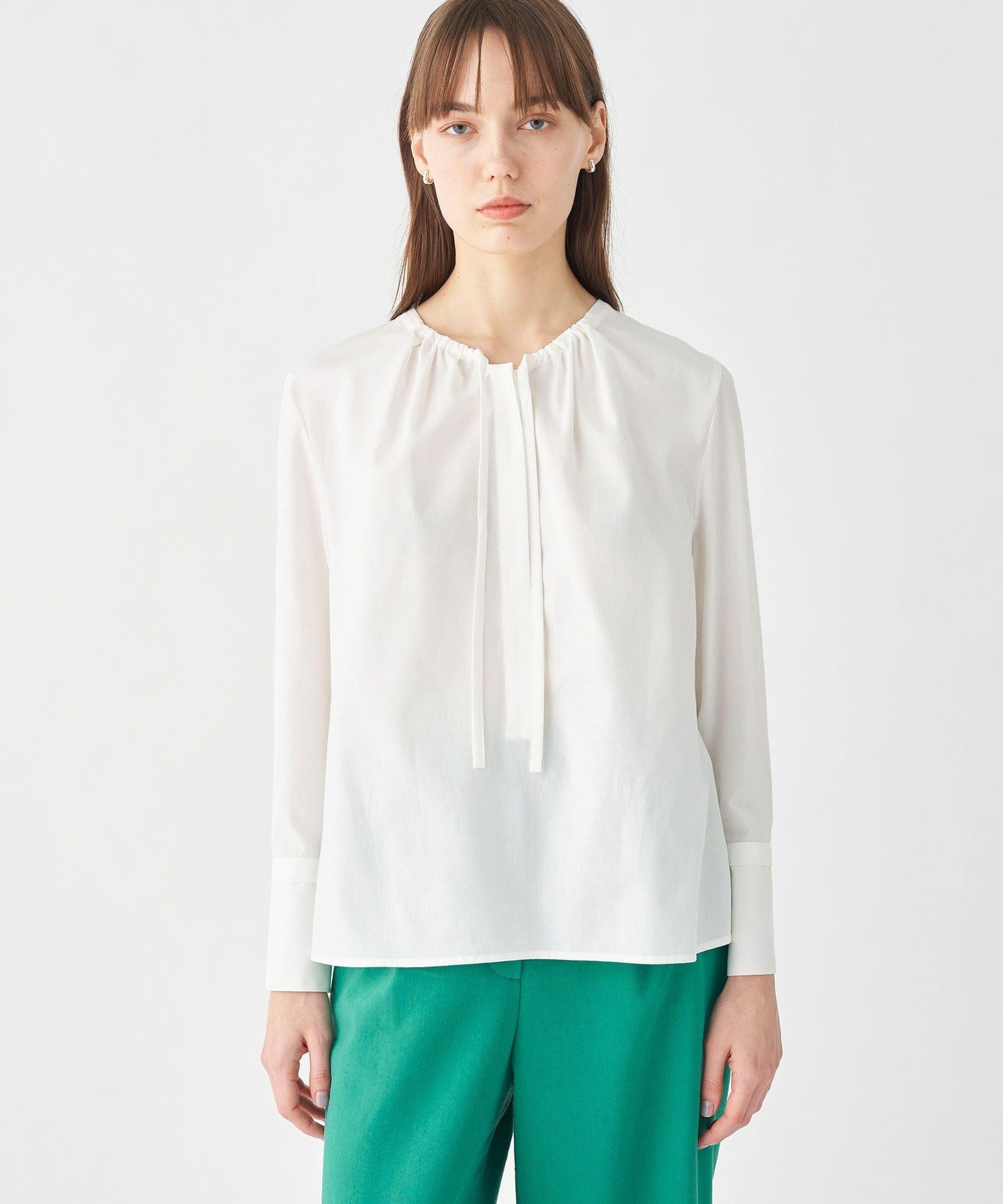 TOMORROWLAND｜クリスタルコットン ギャザーVネックブラウス | Rakuten