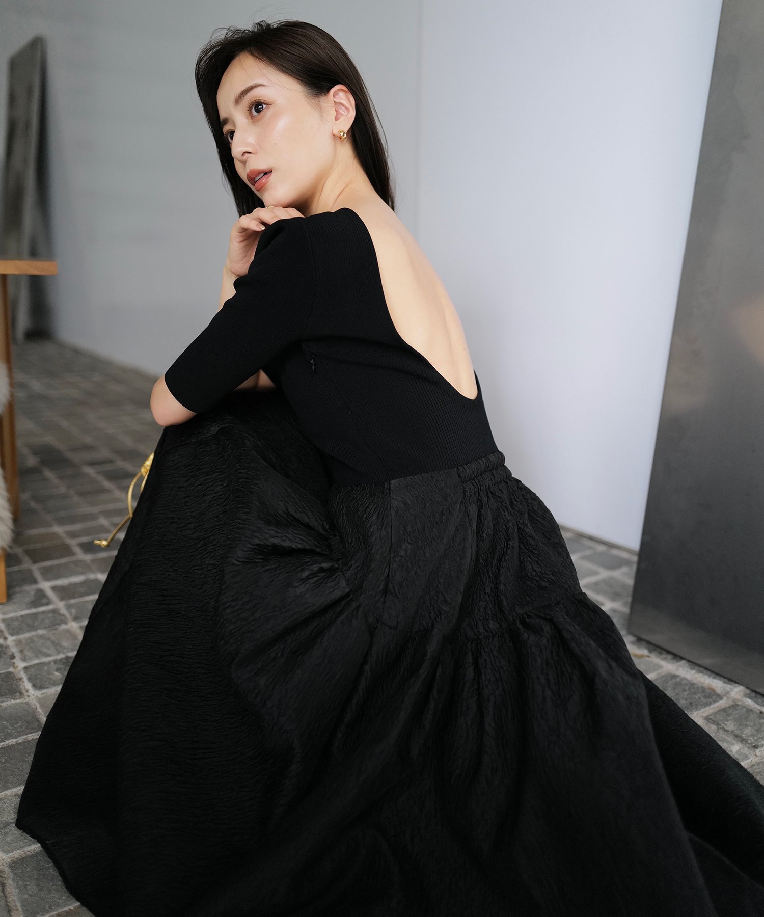 anuans｜バックオープンカップインドッキングニットワンピース