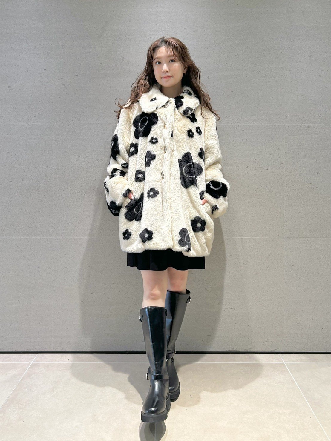 LILY BROWN｜【限定カラー】【LILY BROWN×MARY QUANT】ビジュー釦