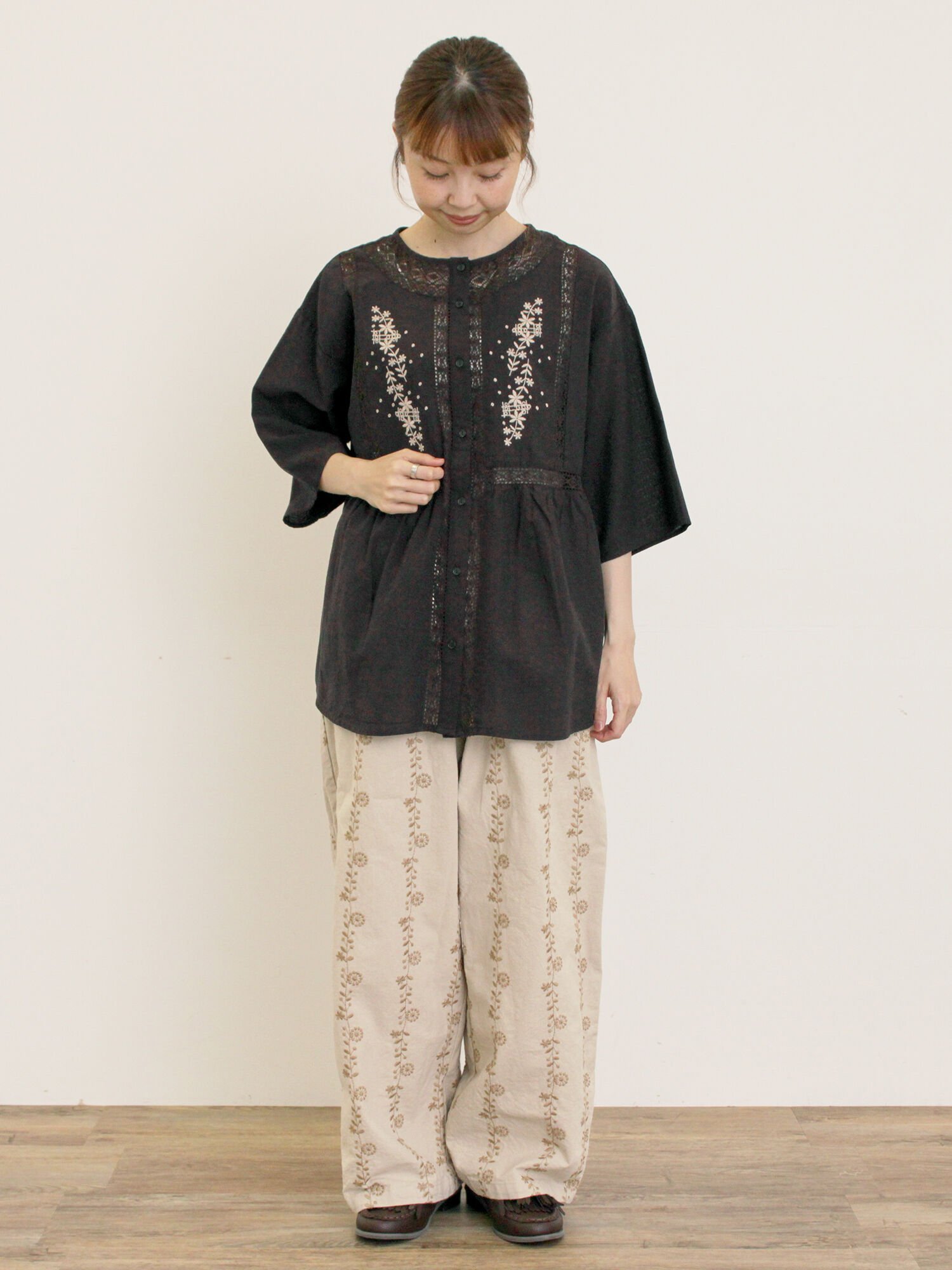 Samansa Mos2｜【M/Lサイズ】花刺繍パンツ | Rakuten Fashion(楽天