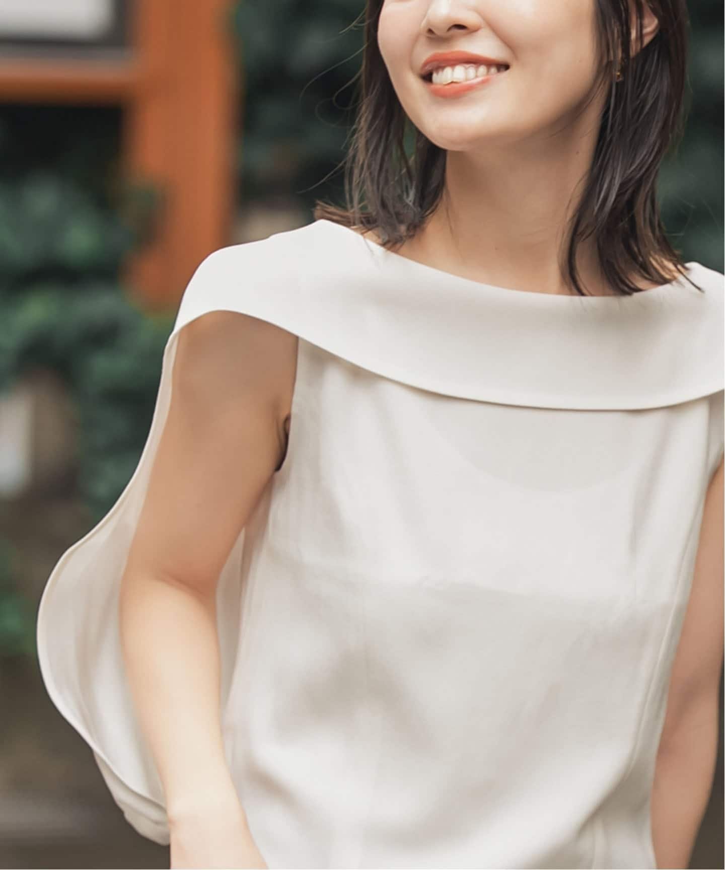 NOBLE｜《WEB限定追加》【洗える】バルーンケープブラウス | Rakuten