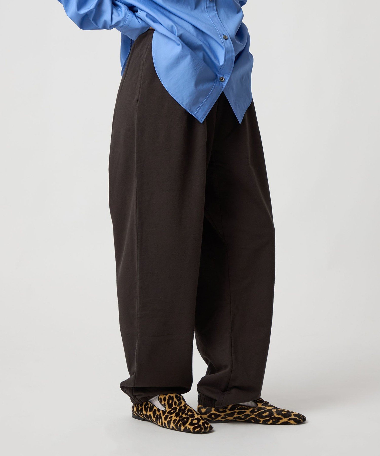 ＜6(ROKU)＞コットンウラケ ギャザーパンツ 25FW BEAUTY&YOUTH UNITED ARROWS｜<6(ROKU)>コットンウラケ ギャザーパンツ