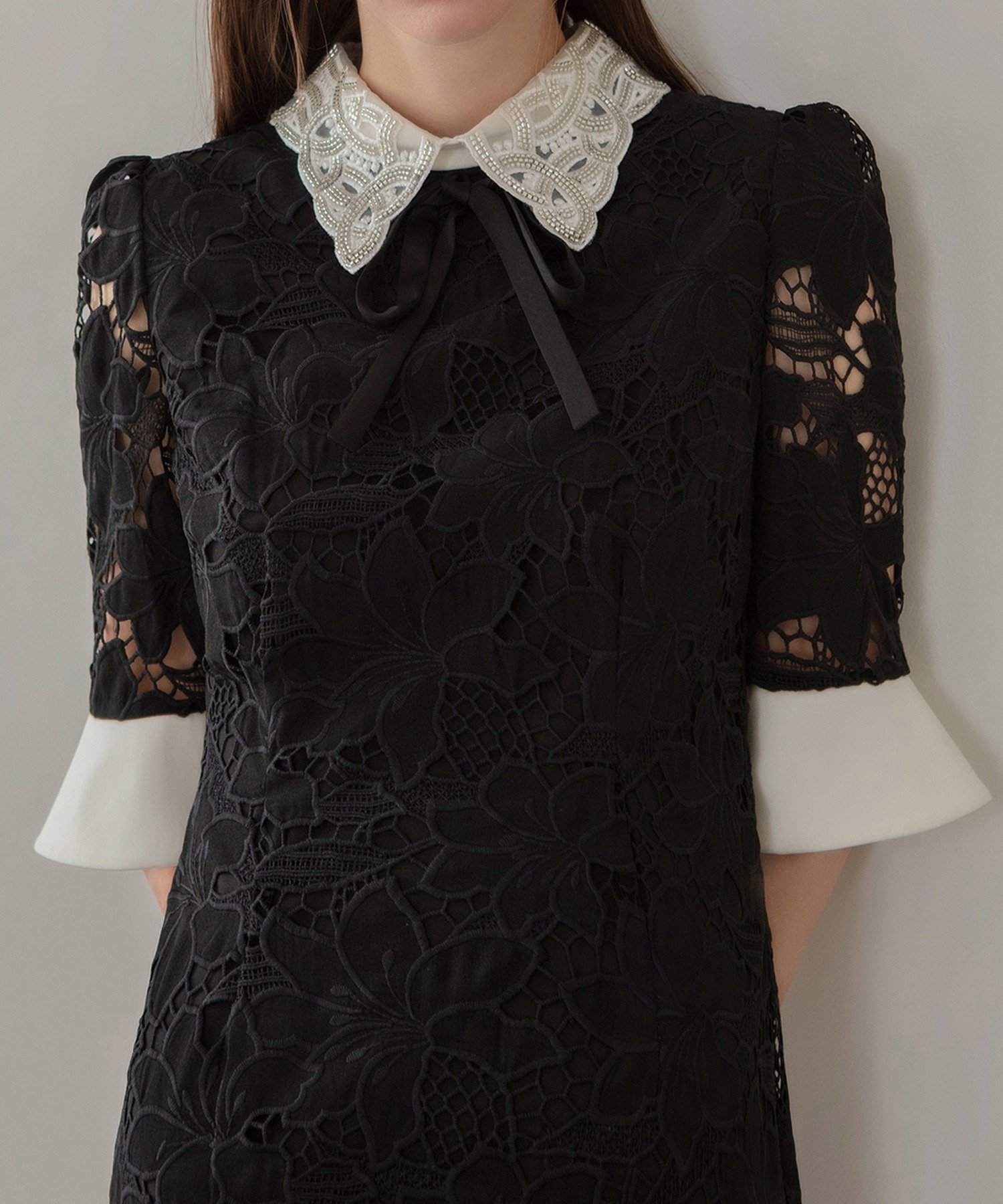 Leja｜Leja-パールカラーボウタイフラワーレースフィッシュテール