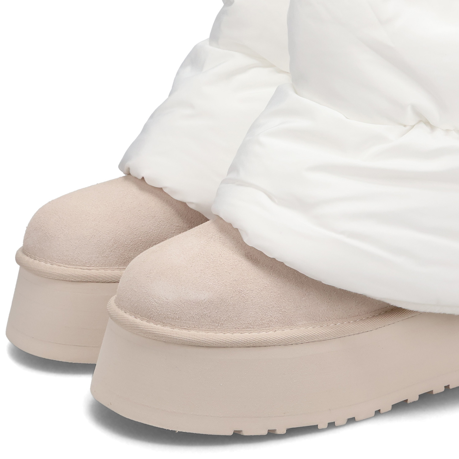 楽天市場】アグ UGG ブーツ ムートンブーツ ショート クラシック ミニ