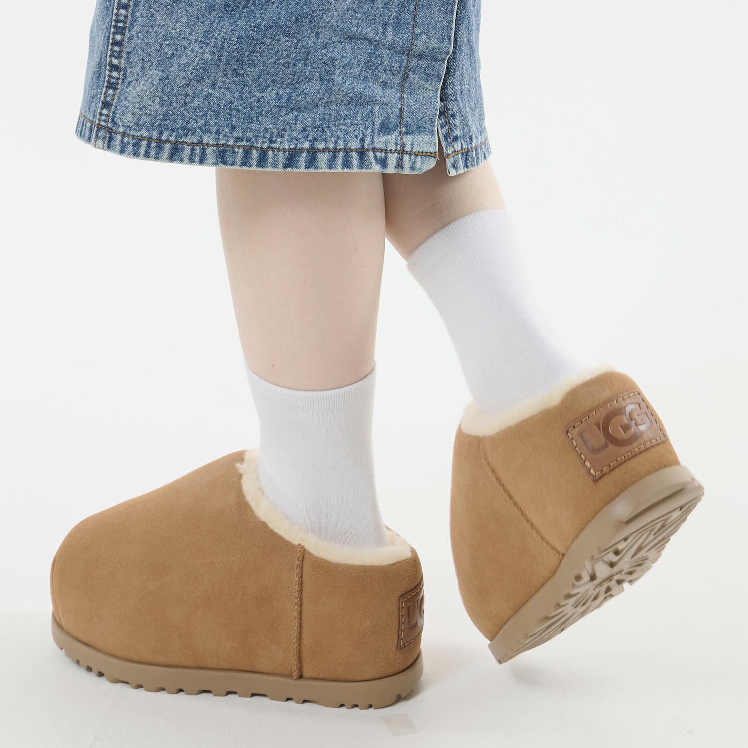 楽天市場】アグ UGG スリッポン ルームシューズ パンプド スライド