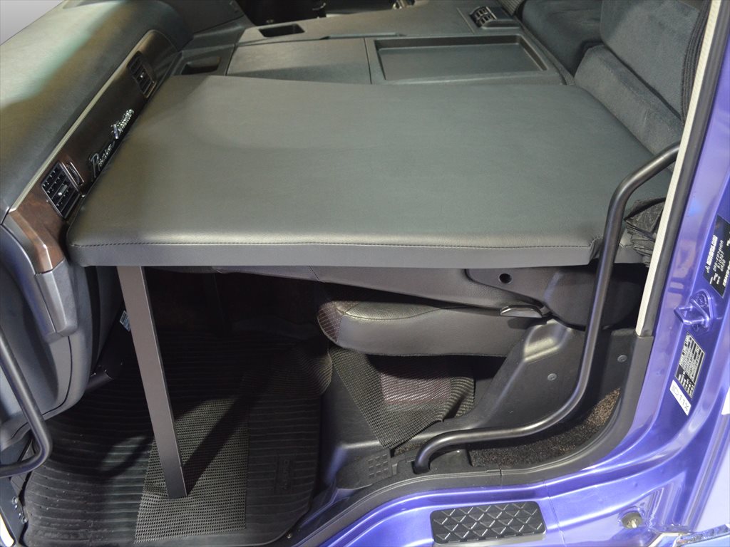 楽天市場】FUSO スーパーグレート 助手席フラットキット ｜ 三菱ふそう