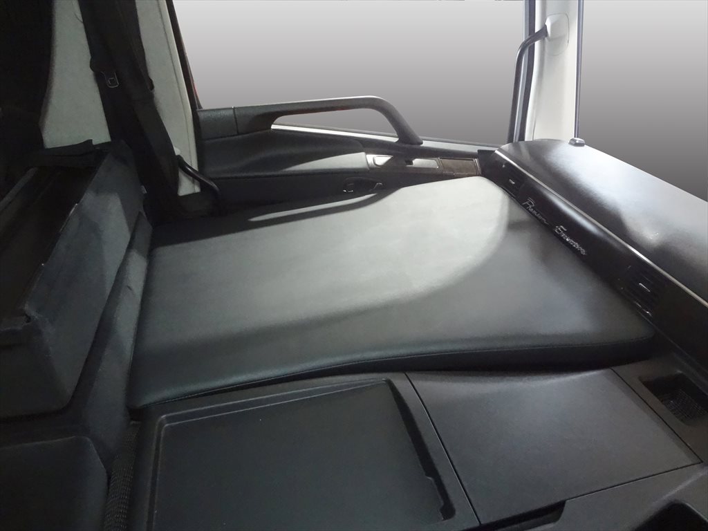 楽天市場】FUSO スーパーグレート 助手席フラットキット ｜ 三菱ふそう