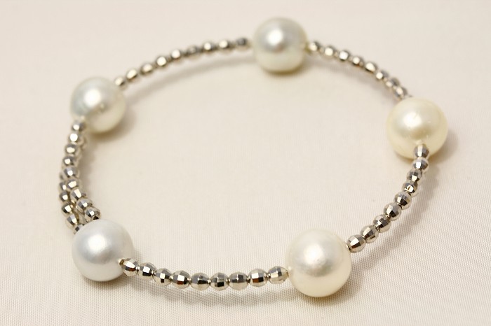 楽天市場】南洋白蝶真珠パールブレスレット 10mm ホワイトカラー