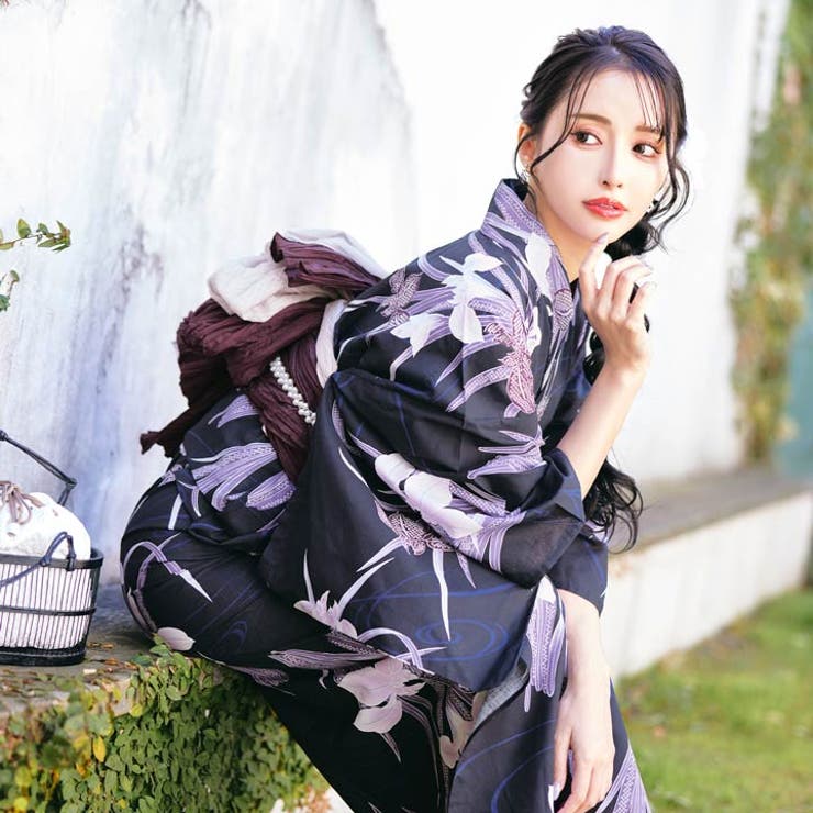 楽天市場】Dazzy [3点SET]流水紋 × 菖蒲柄 浴衣【2024年新作/YUKATA by