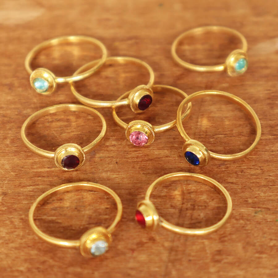 楽天市場】チャルカ チェコガラスの指輪 金粒 1個 【指輪 かわいい