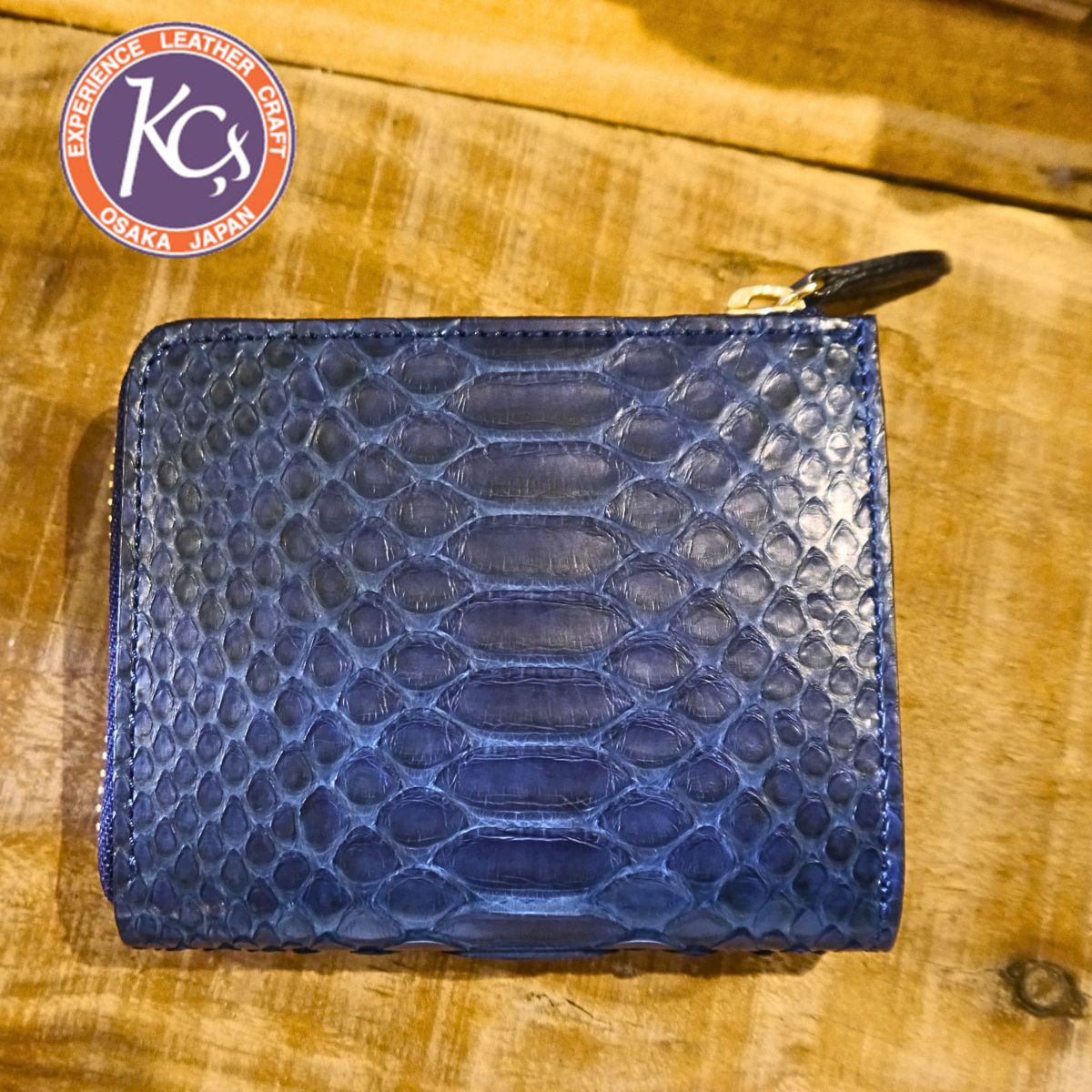 楽天市場】KCs ケイシイズ パイソン 財布 二つ折り財布 財布 ヘビ革