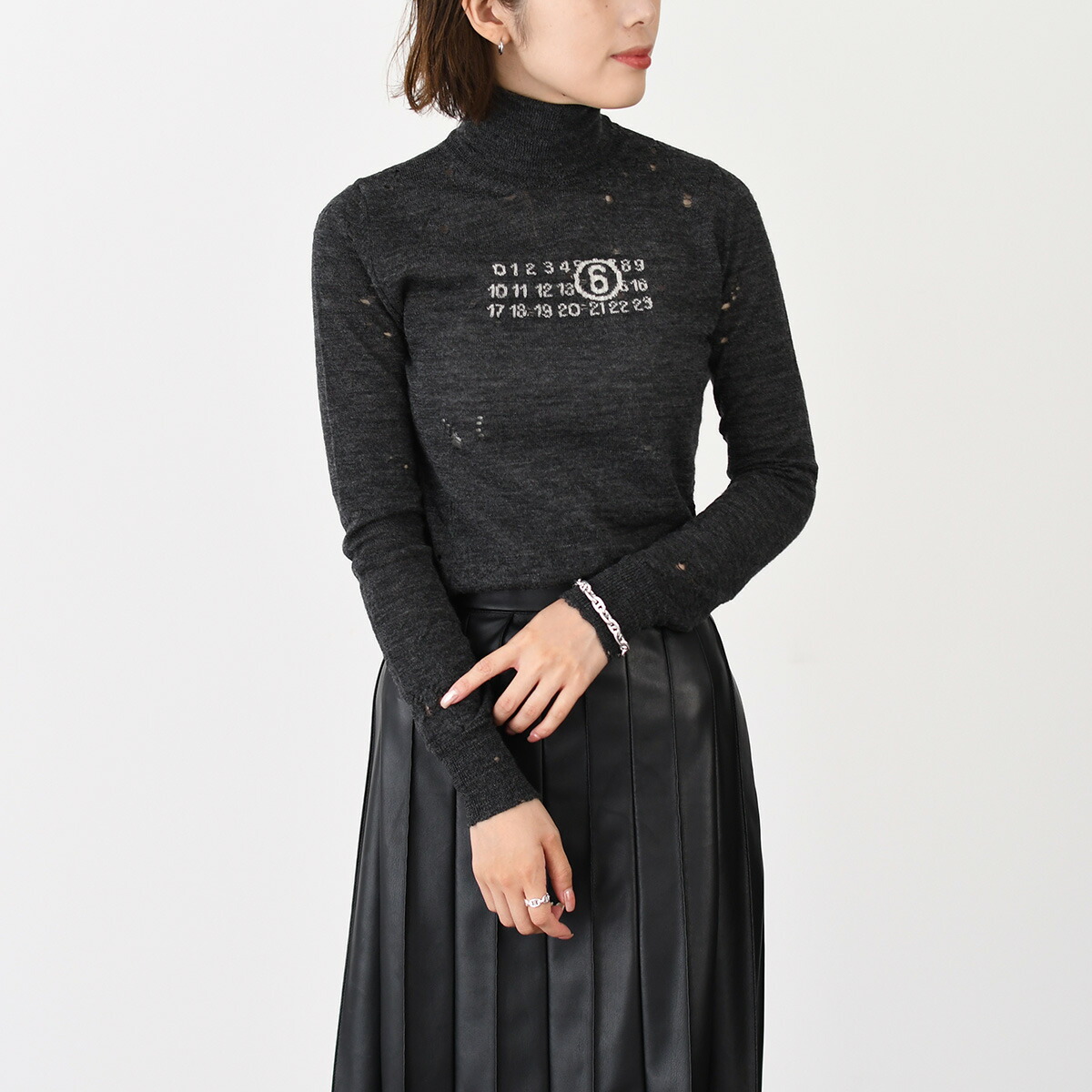 楽天市場】【3/1限定10％オフ＆P3倍】【残り1点】MM6 MAISON MARGIELA