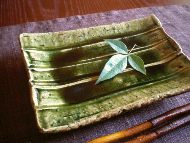 ミ*ク様 織部焼 『織部竹文 長方大皿』 在銘 共箱 作家物 大皿 角皿 足