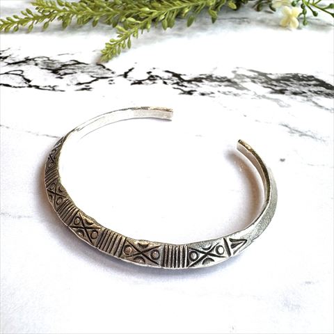 楽天市場】【送料無料】カレンシルバー カレン族バングル シルバー925