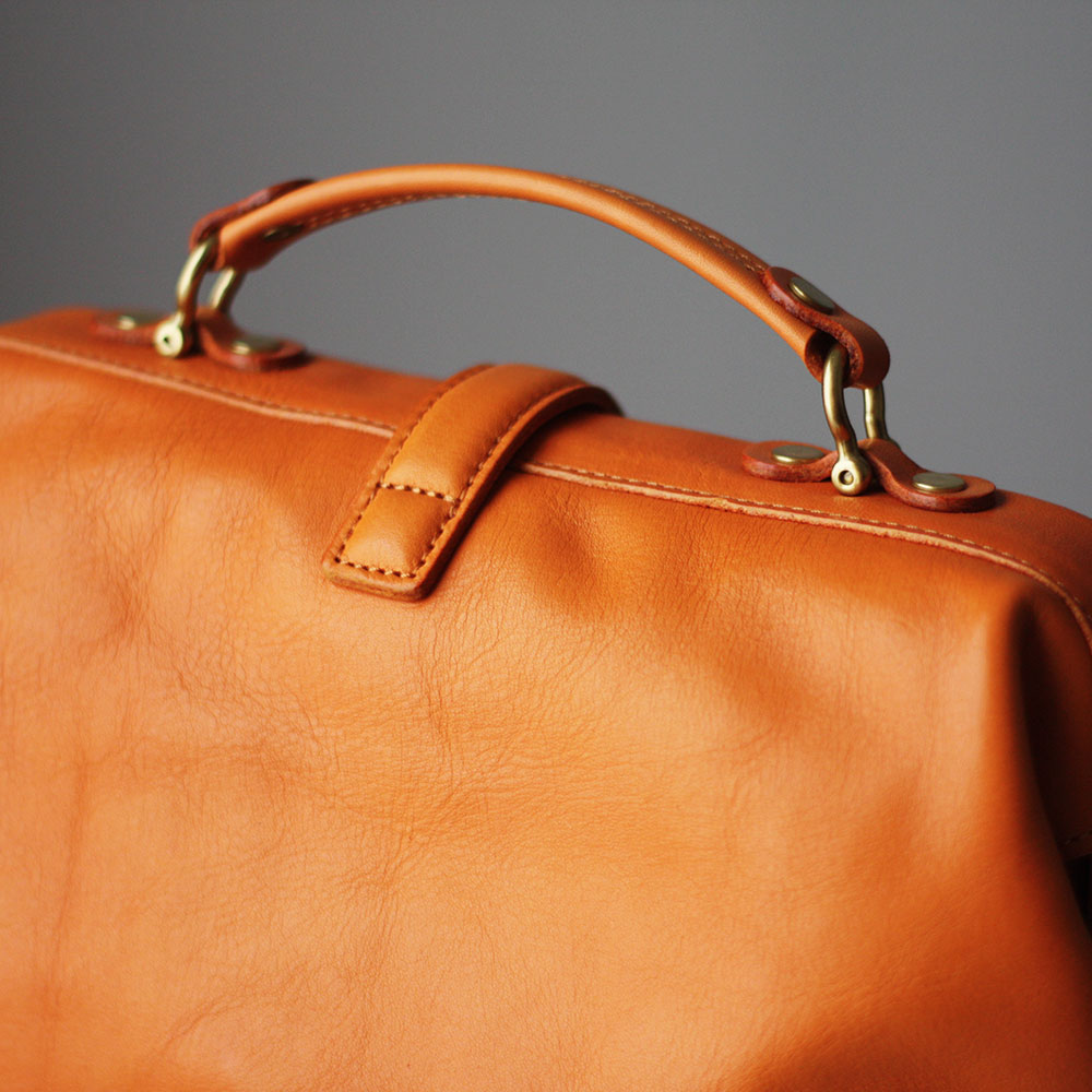 楽天市場】本革 ドクターバッグ リアルレザー ダレスバッグ 口枠