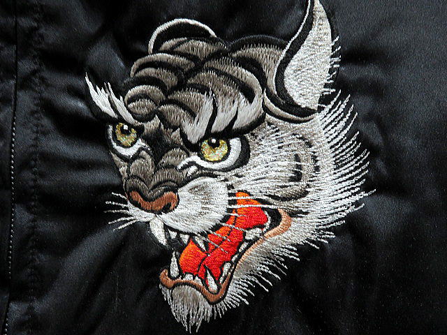 楽天市場】スカジャン 匠・虎刺繍 伝統工芸士の手振り刺繍 : takafuku