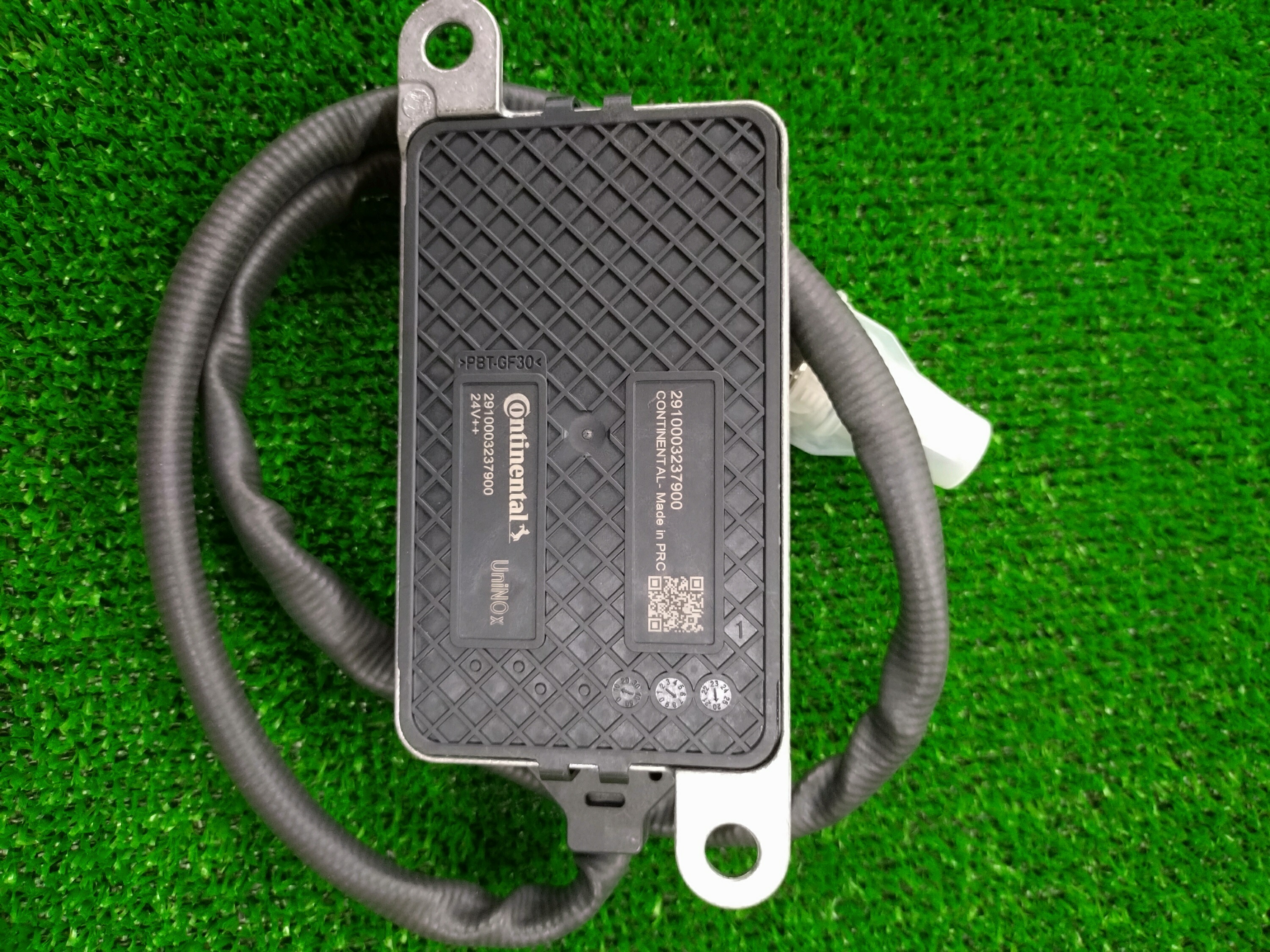 楽天市場】NOxセンサー ギガ ISUZU 優良新品 純正品番／8-97556-630-0